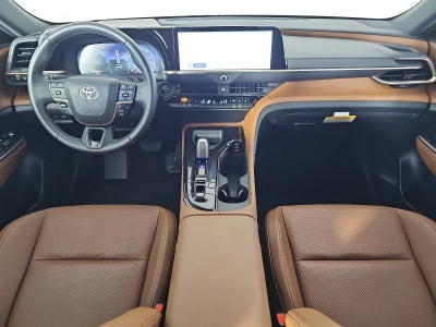 2025 Toyota Crown Signia XLE