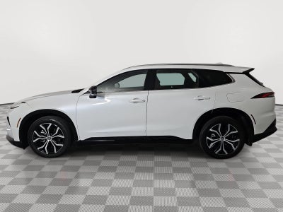 2025 Toyota Crown Signia XLE