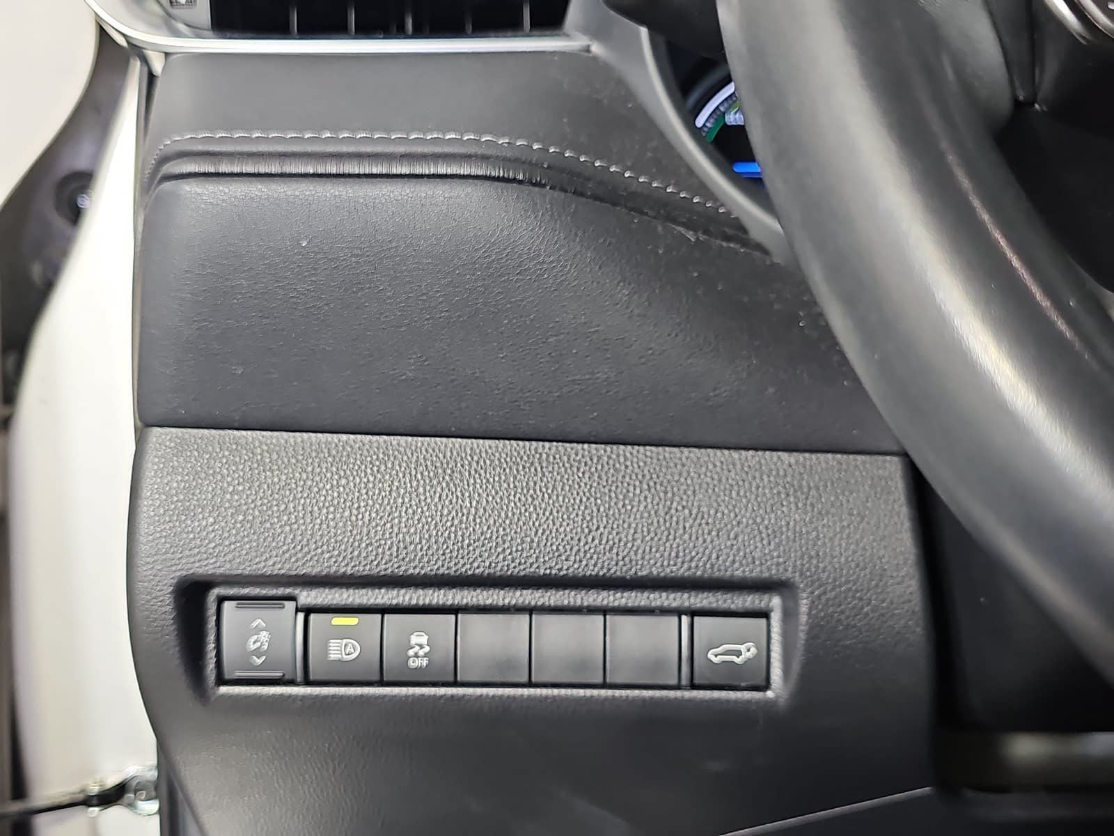 2023 Toyota Venza LE