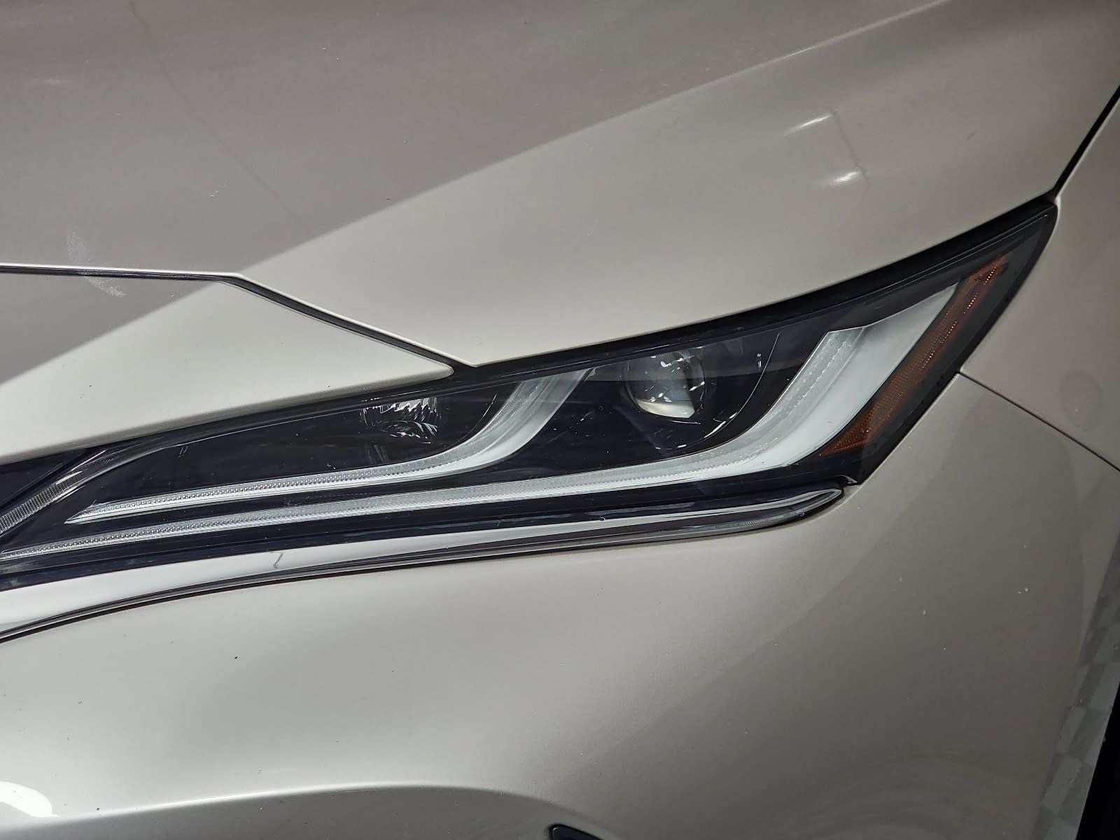 2023 Toyota Venza LE