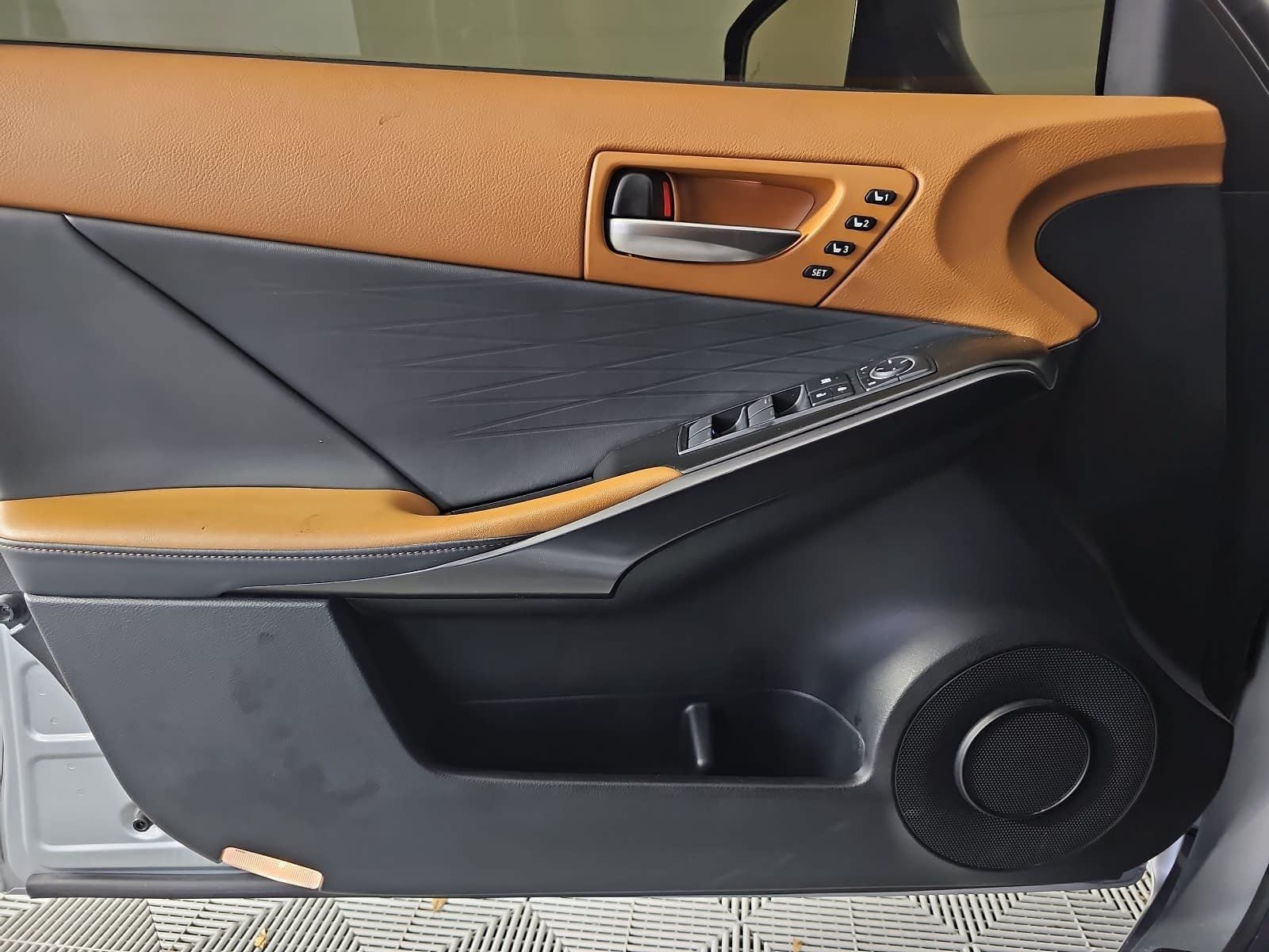 2023 Lexus IS 300