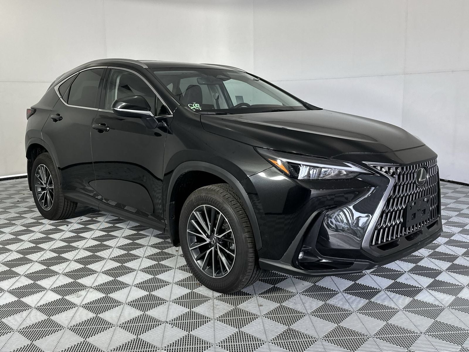 2025 Lexus NX 350h Premium