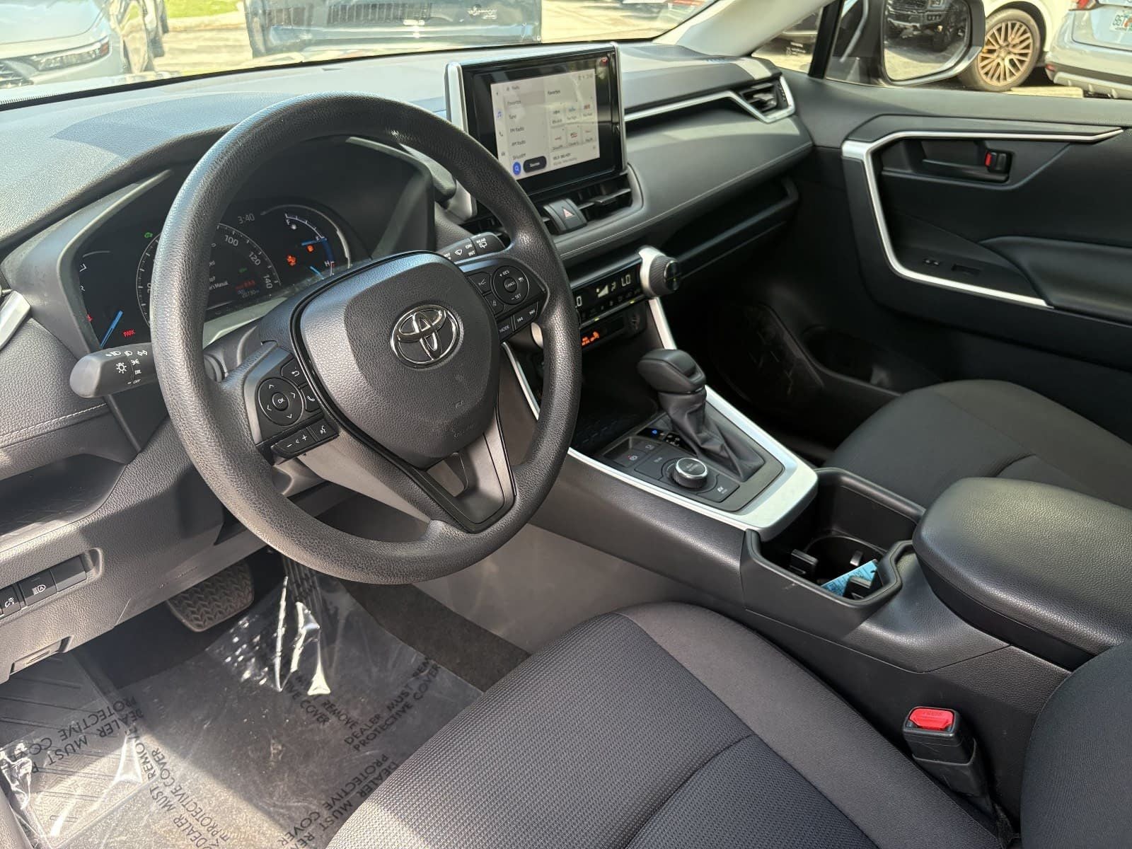 2025 Toyota RAV4 Hybrid LE