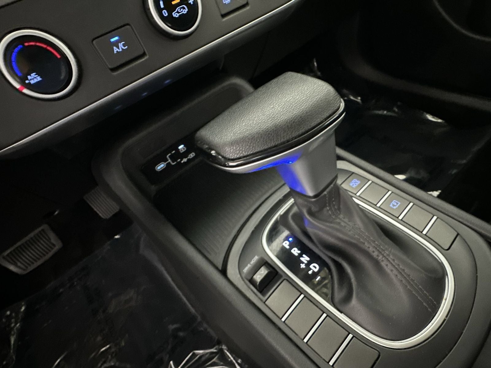 2025 Hyundai Kona SE