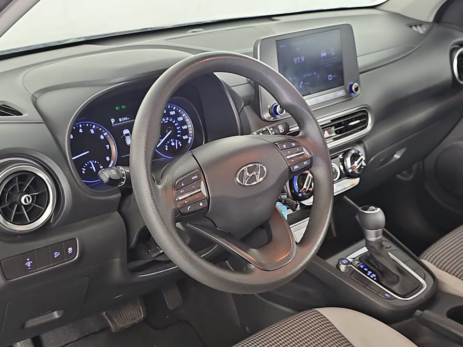 2022 Hyundai Kona SE