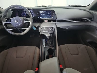 2021 Hyundai Elantra SE