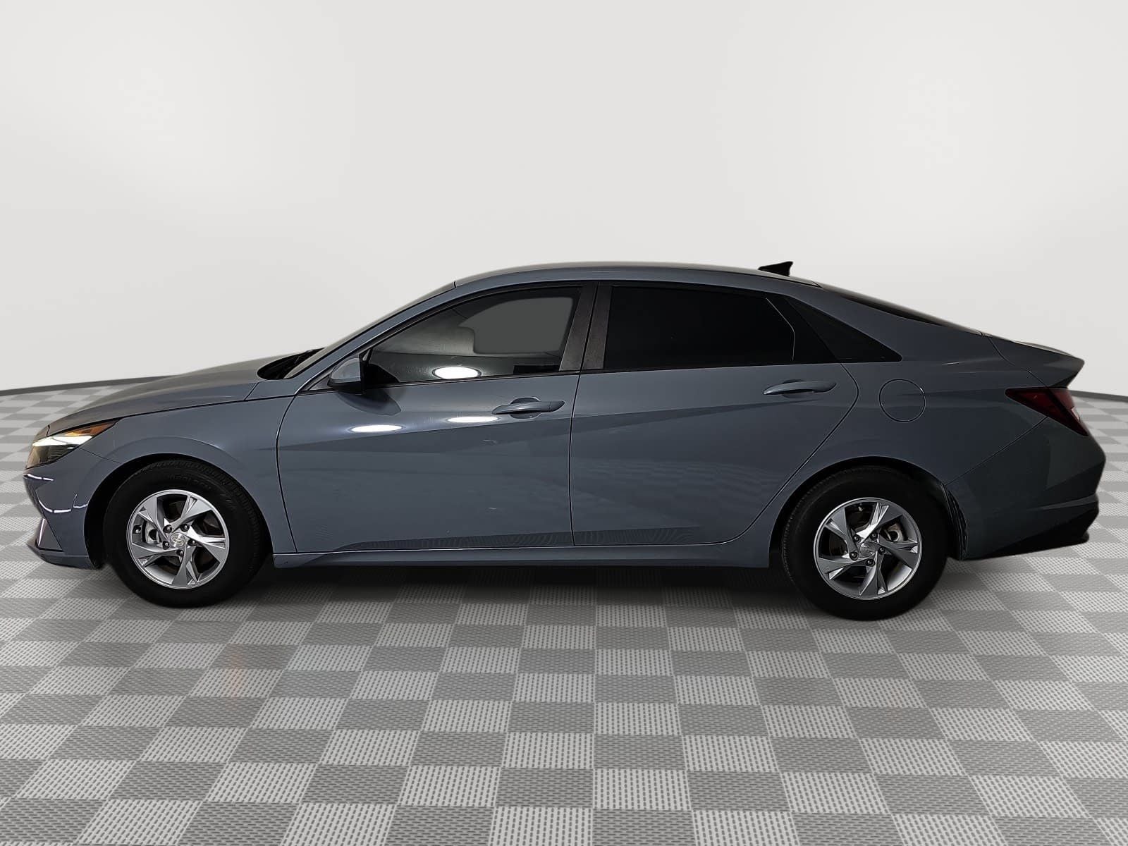 2021 Hyundai Elantra SE