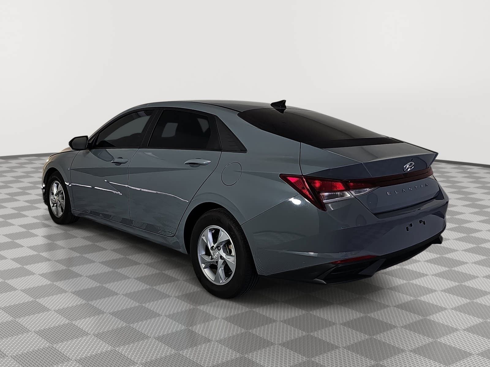 2021 Hyundai Elantra SE