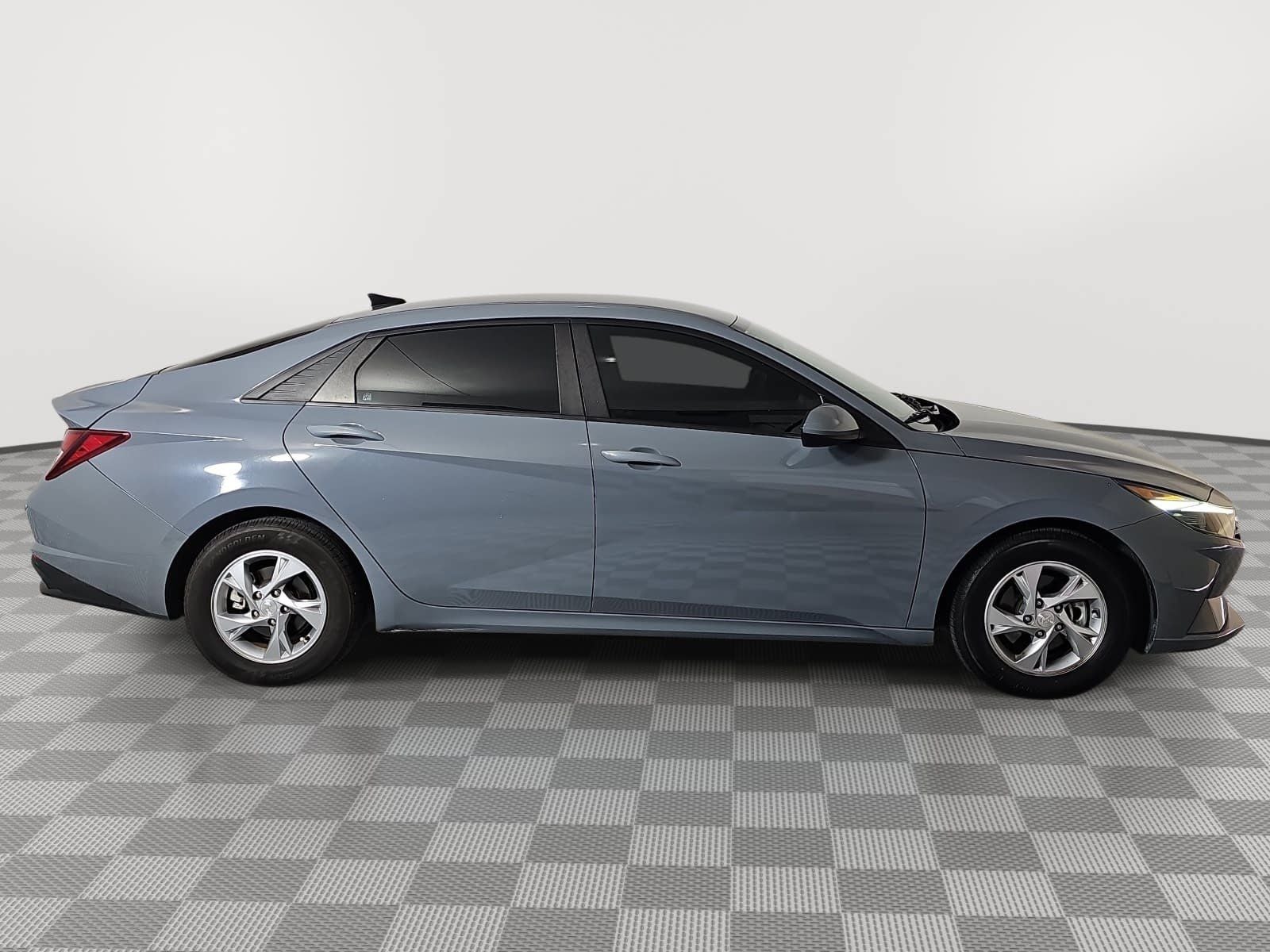 2021 Hyundai Elantra SE