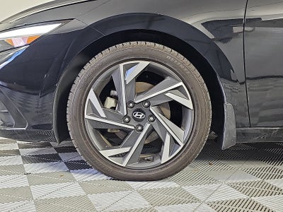 2024 Hyundai Elantra Hybrid Limited