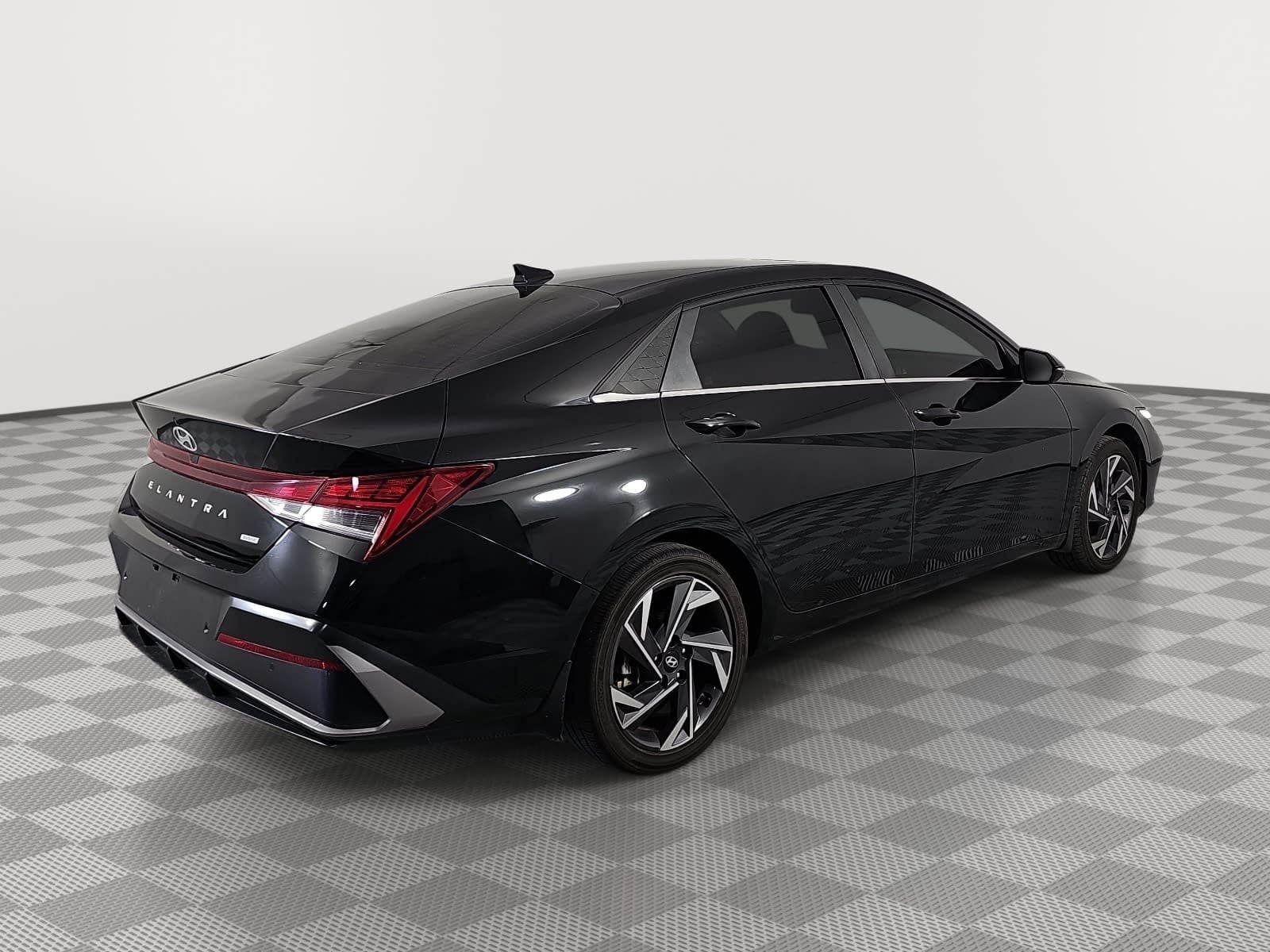 2024 Hyundai Elantra Hybrid Limited