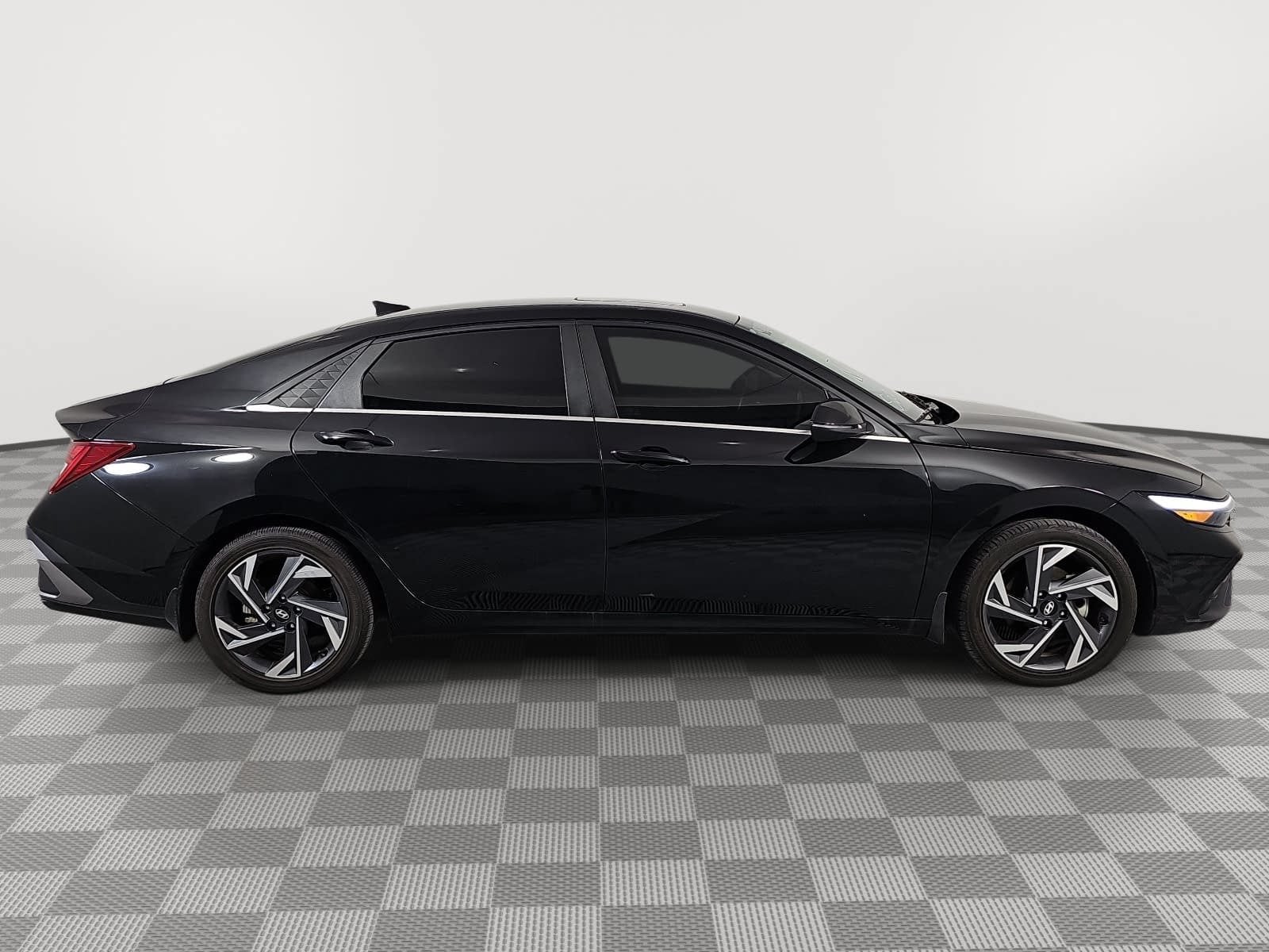 2024 Hyundai Elantra Hybrid Limited