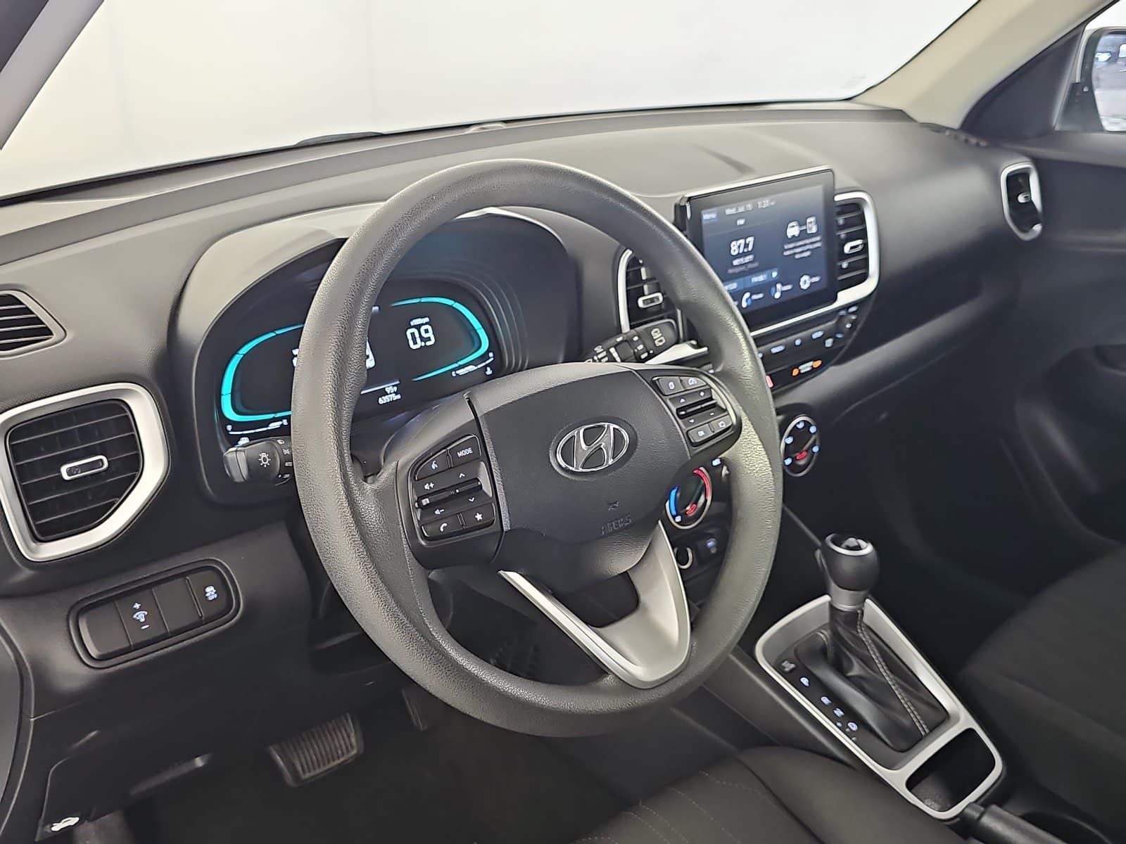 2023 Hyundai Venue SE