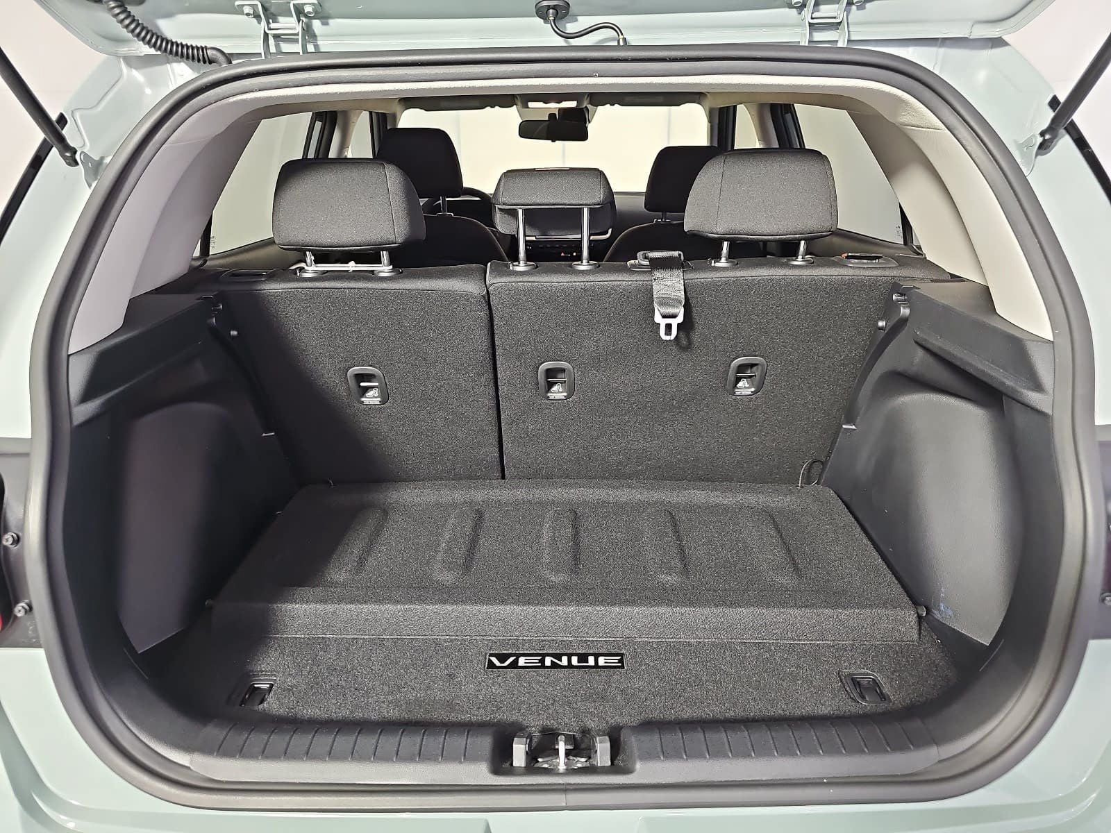 2025 Hyundai Venue SE
