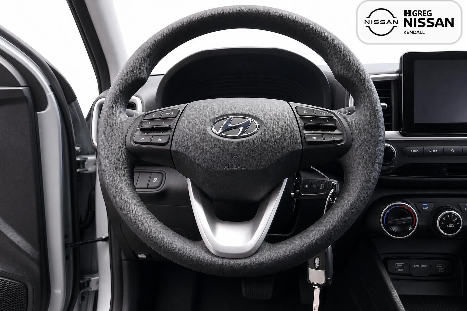 2025 Hyundai Venue SE