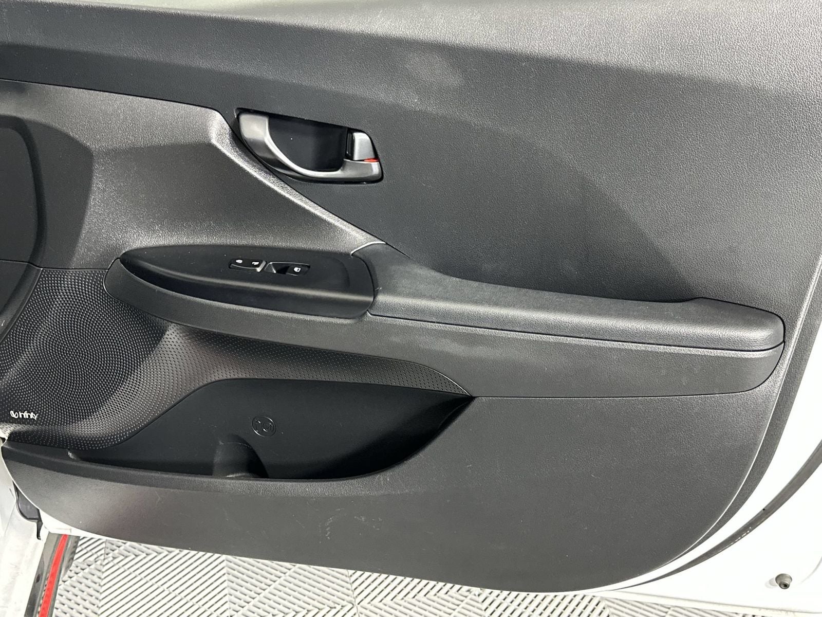 2022 Hyundai Veloster N Base