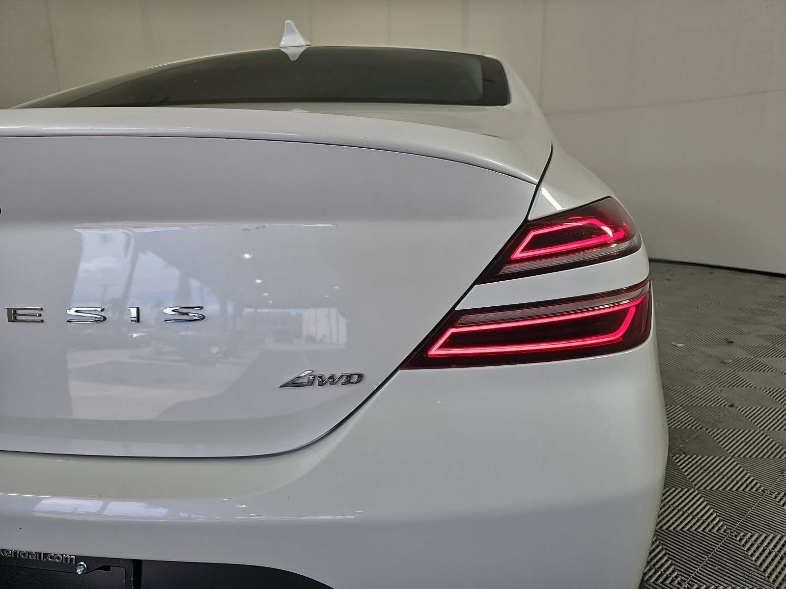 2023 Genesis G70 2.0T