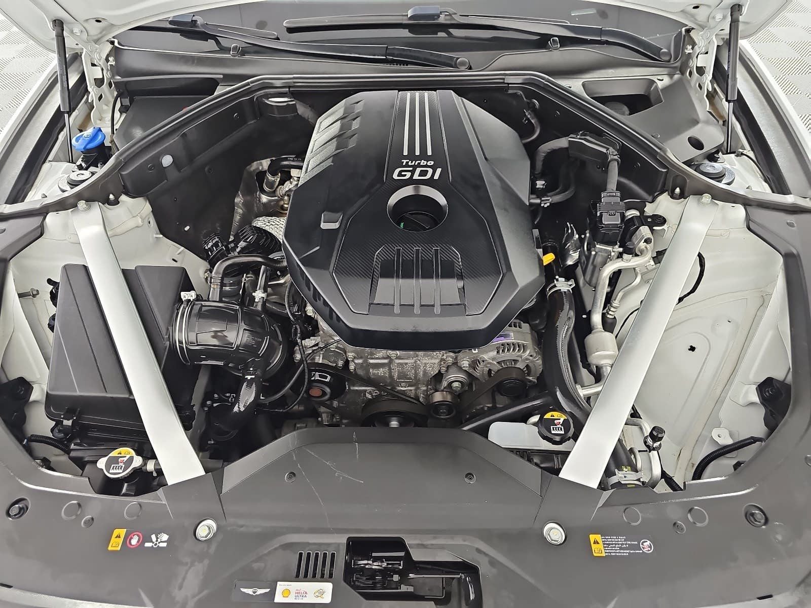 2023 Genesis G70 2.0T