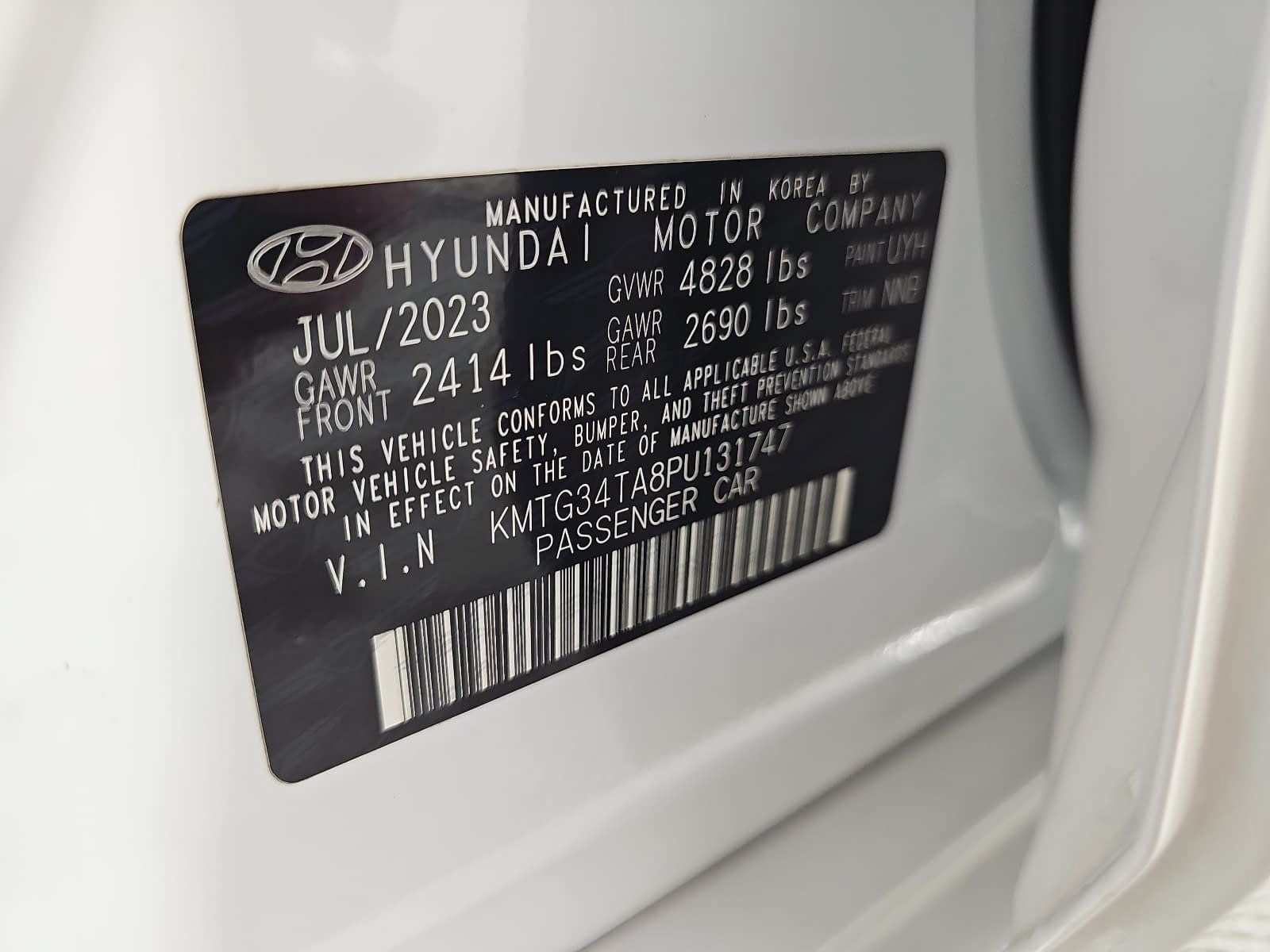 2023 Genesis G70 2.0T