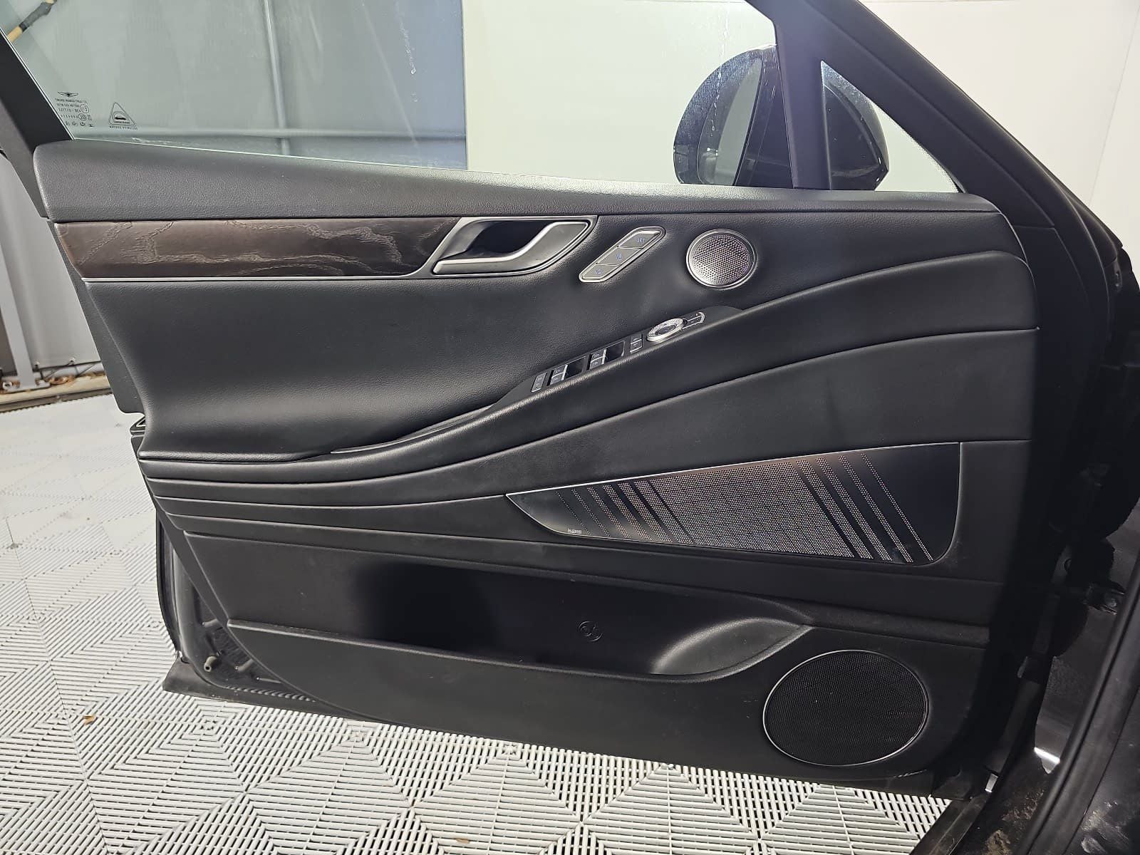 2023 Genesis G80 2.5T