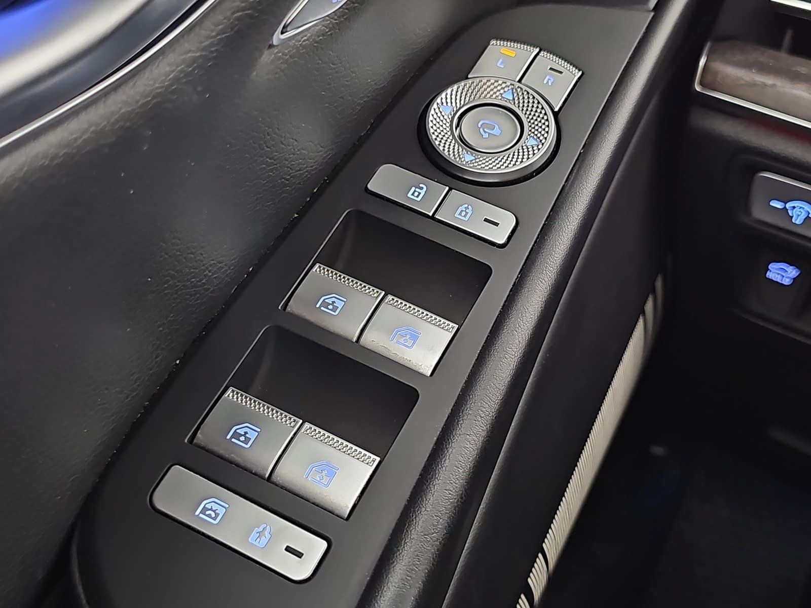 2023 Genesis G80 2.5T
