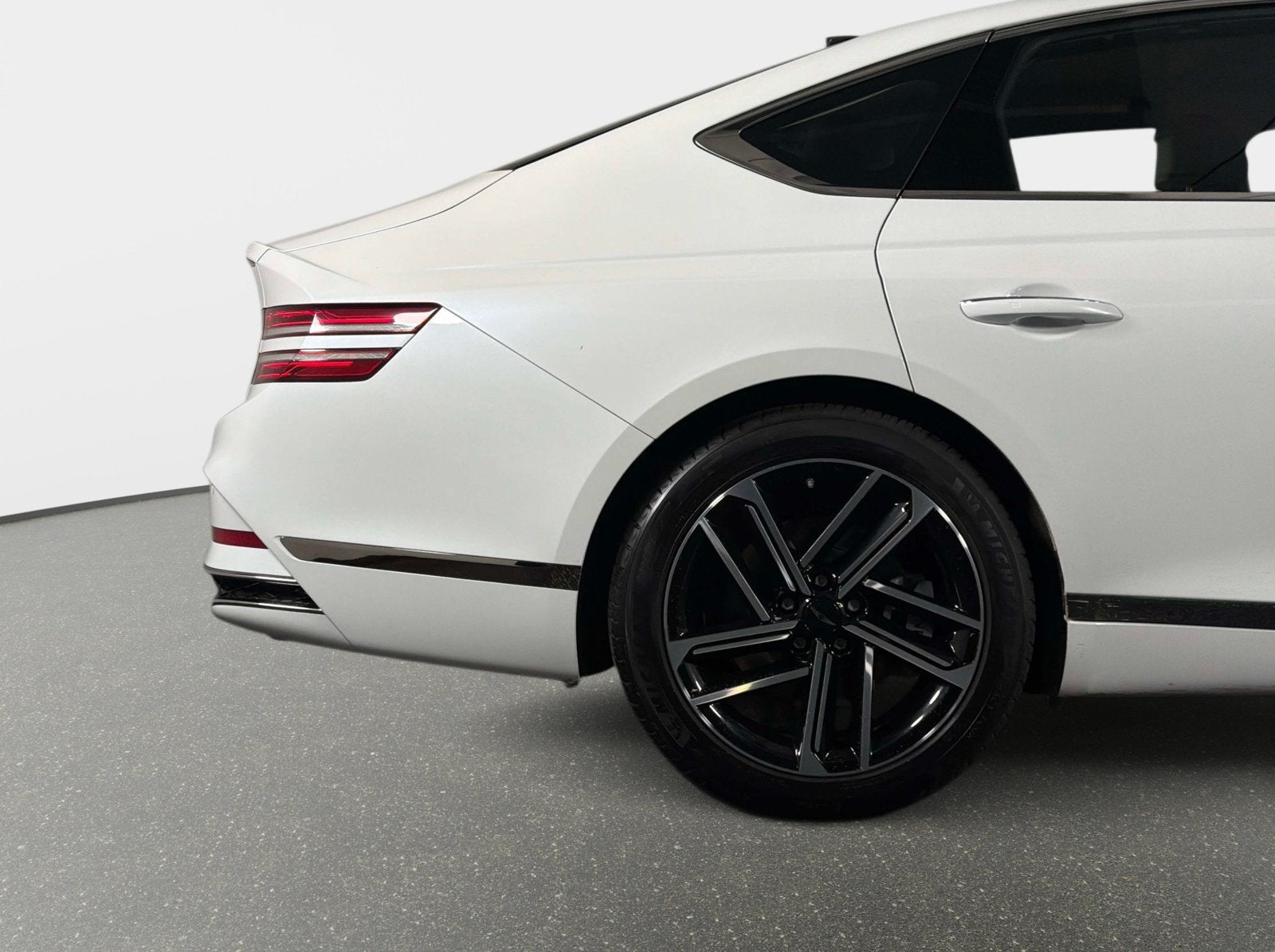 2026 Genesis G80 2.5T Advanced