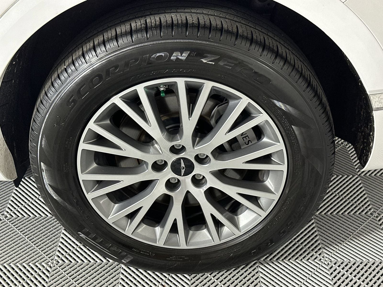 2025 Genesis GV80 2.5T