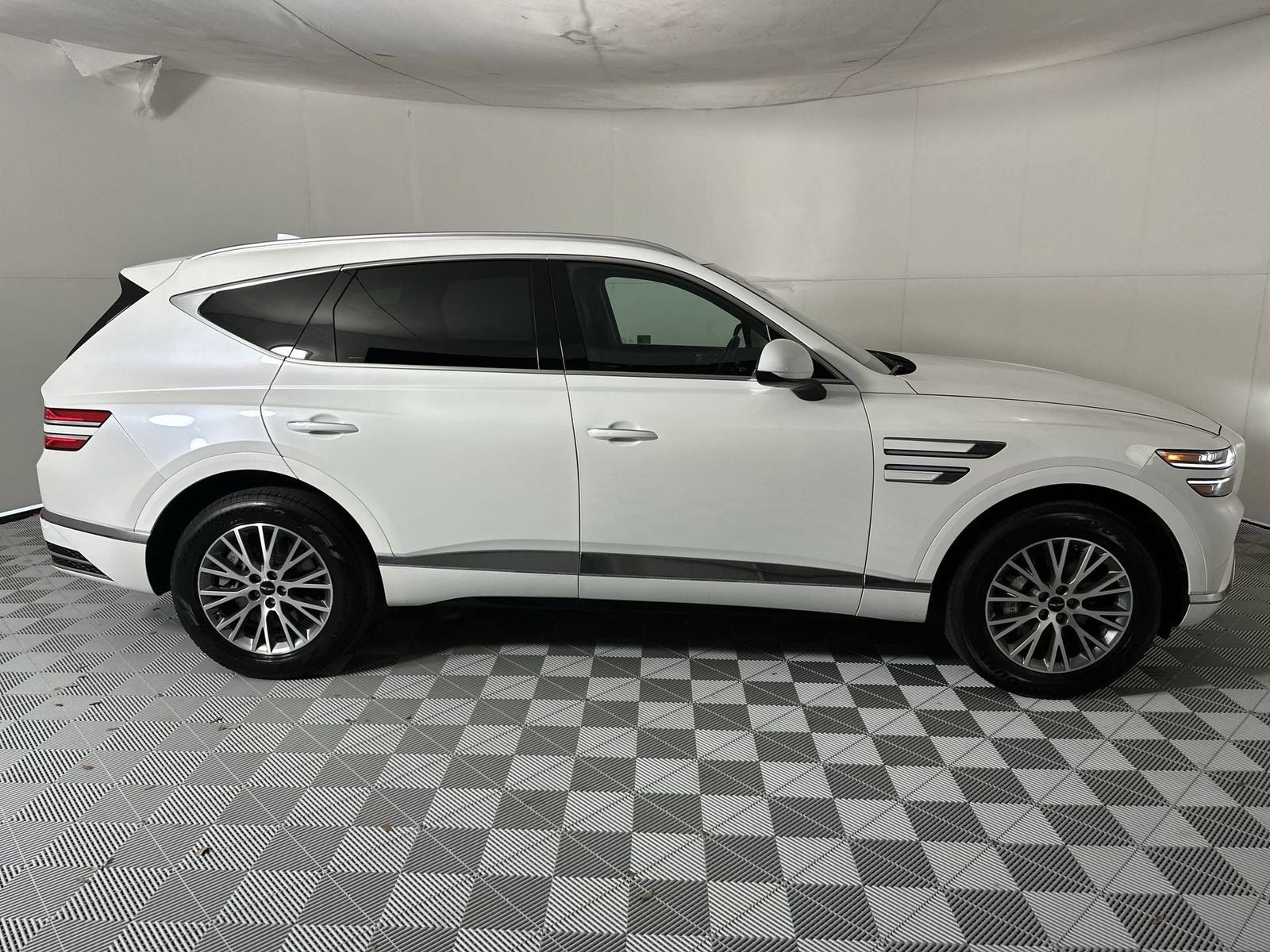 2025 Genesis GV80 2.5T