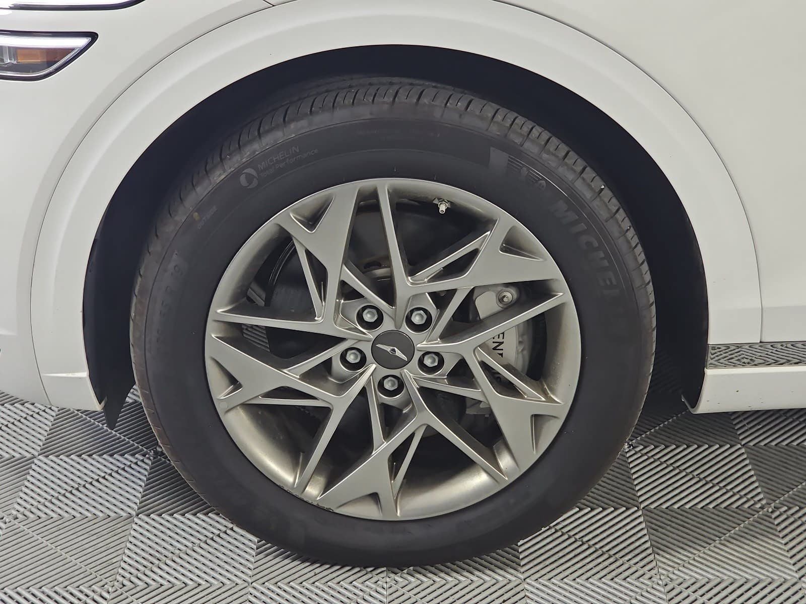 2025 Genesis GV70 2.5T