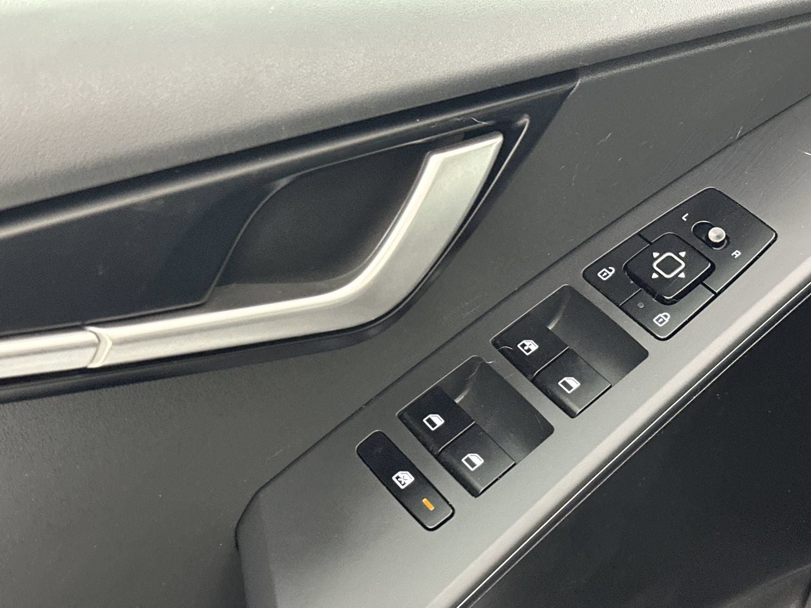 2024 Kia Niro LX
