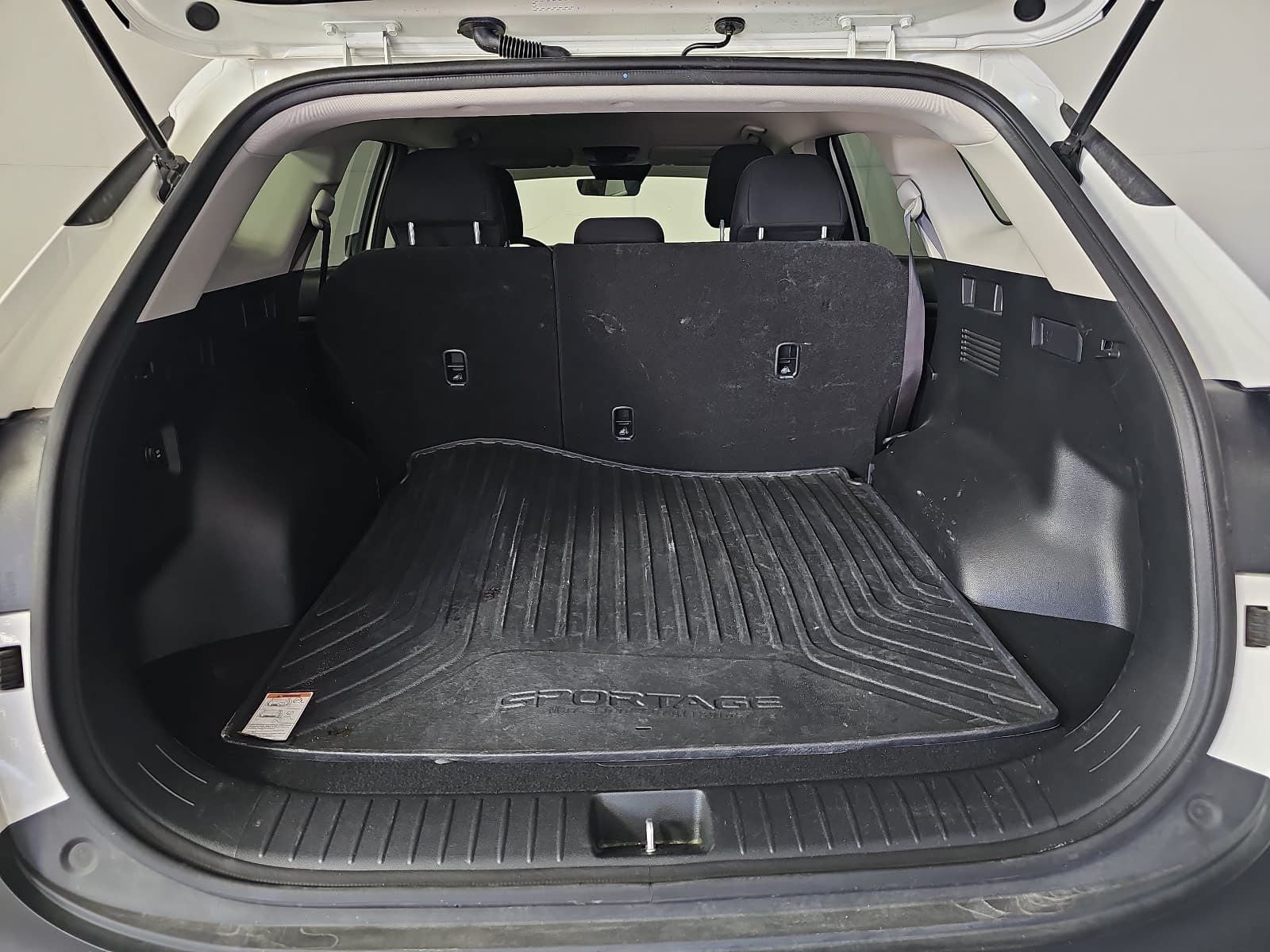 2024 Kia Sportage Hybrid LX