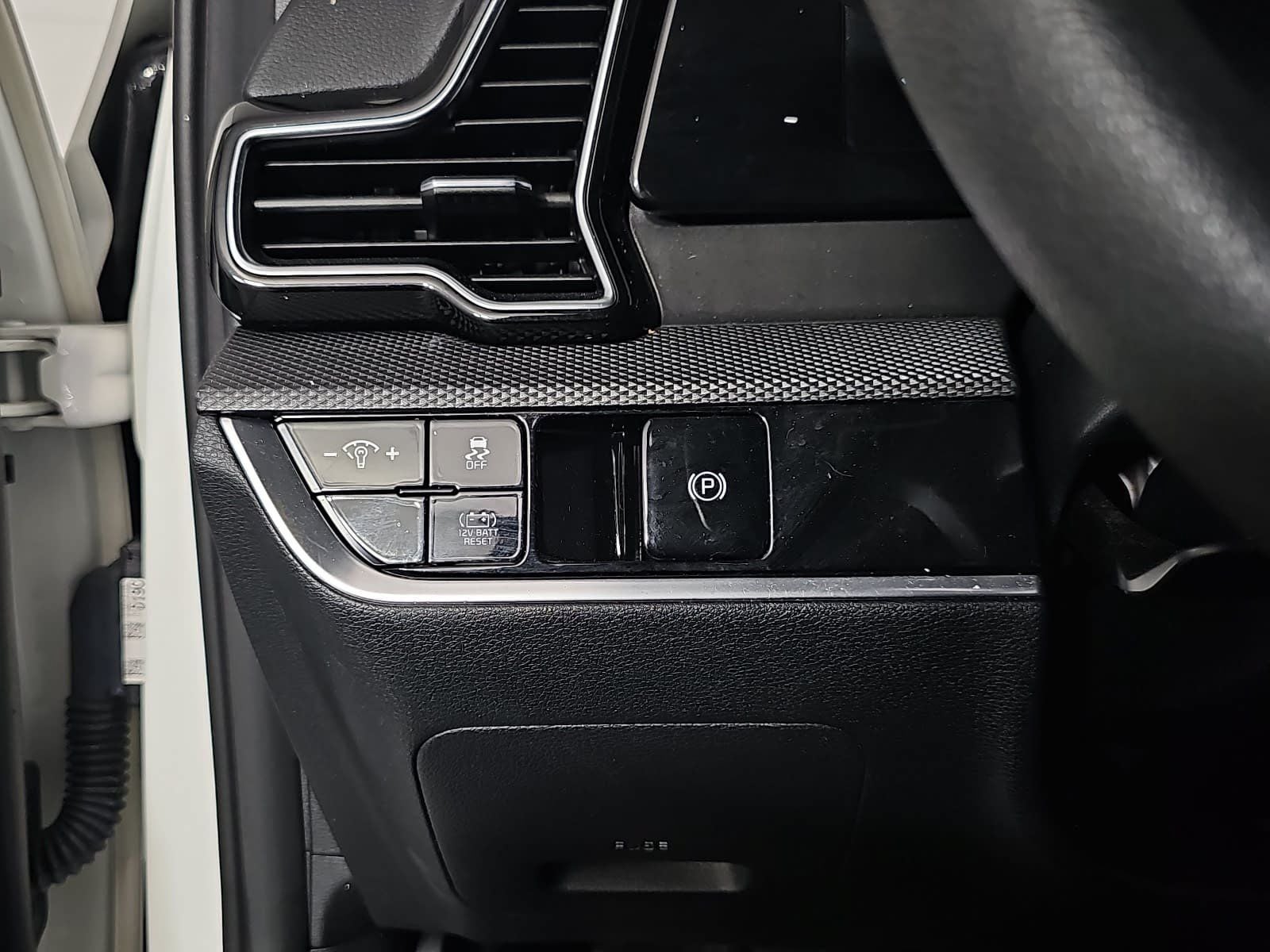 2024 Kia Sportage Hybrid LX