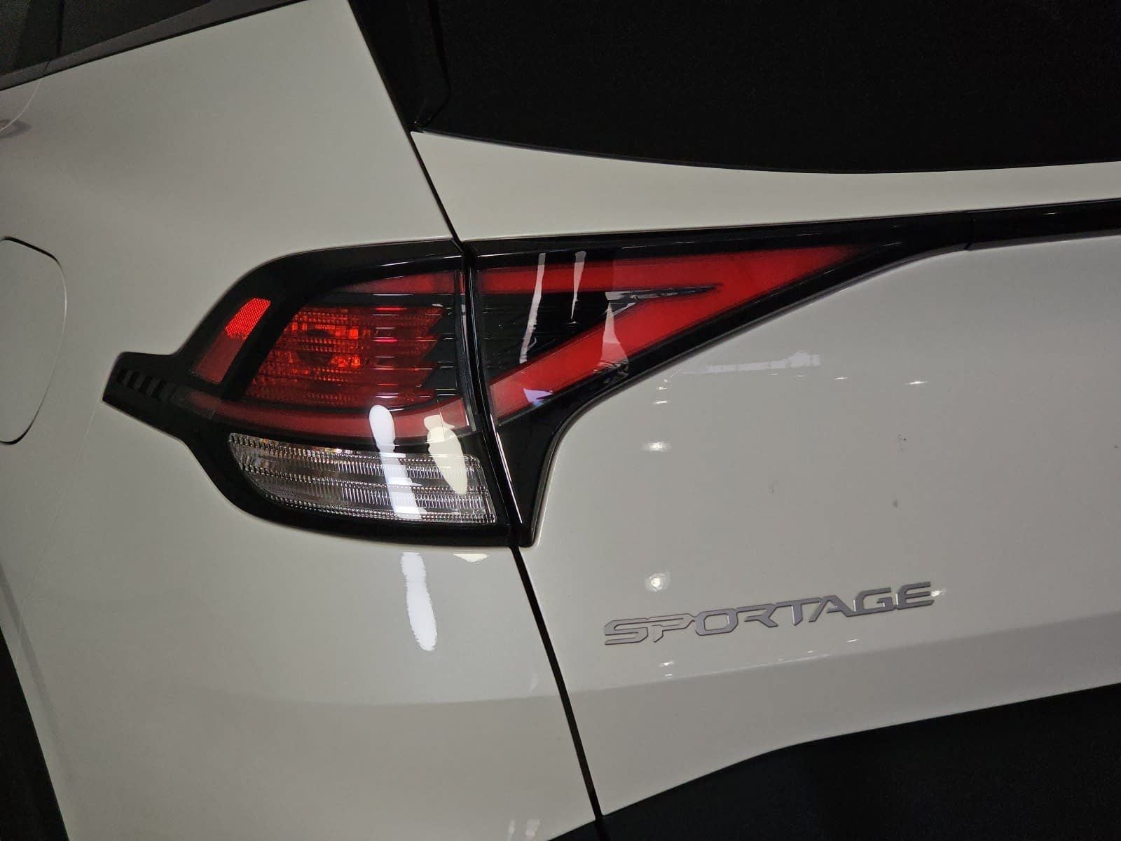 2024 Kia Sportage Hybrid LX