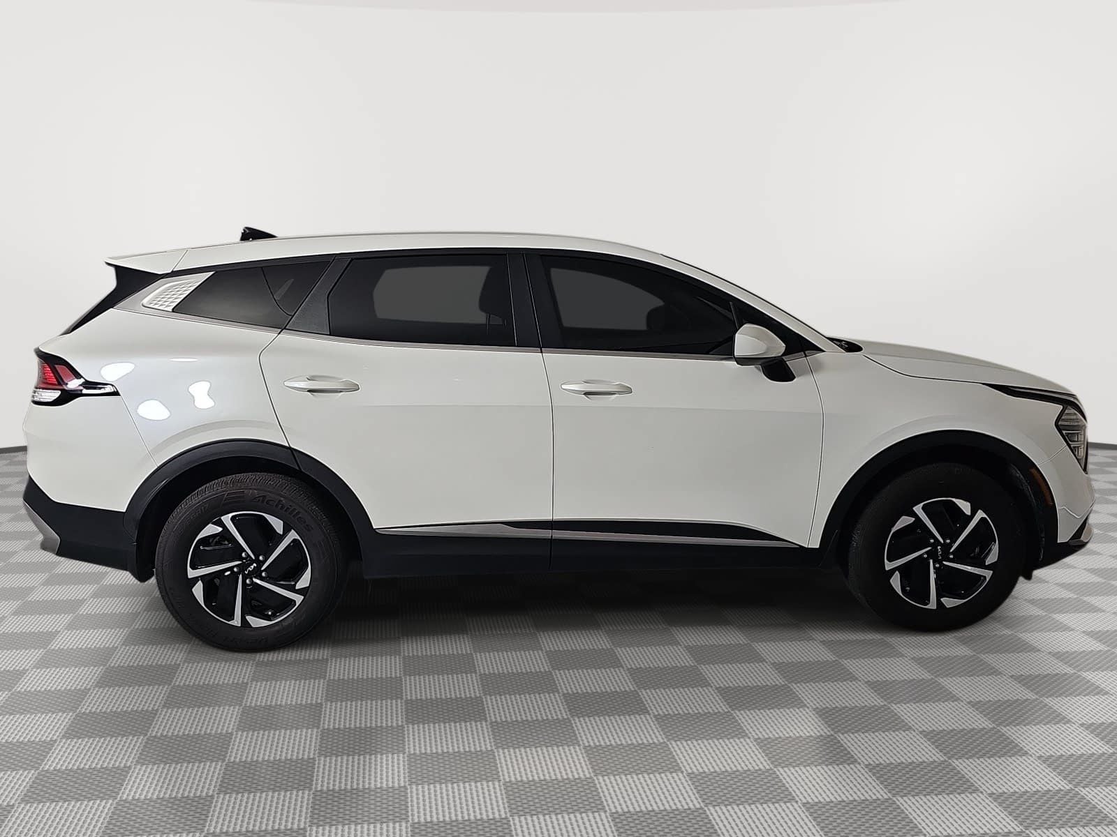 2024 Kia Sportage Hybrid LX