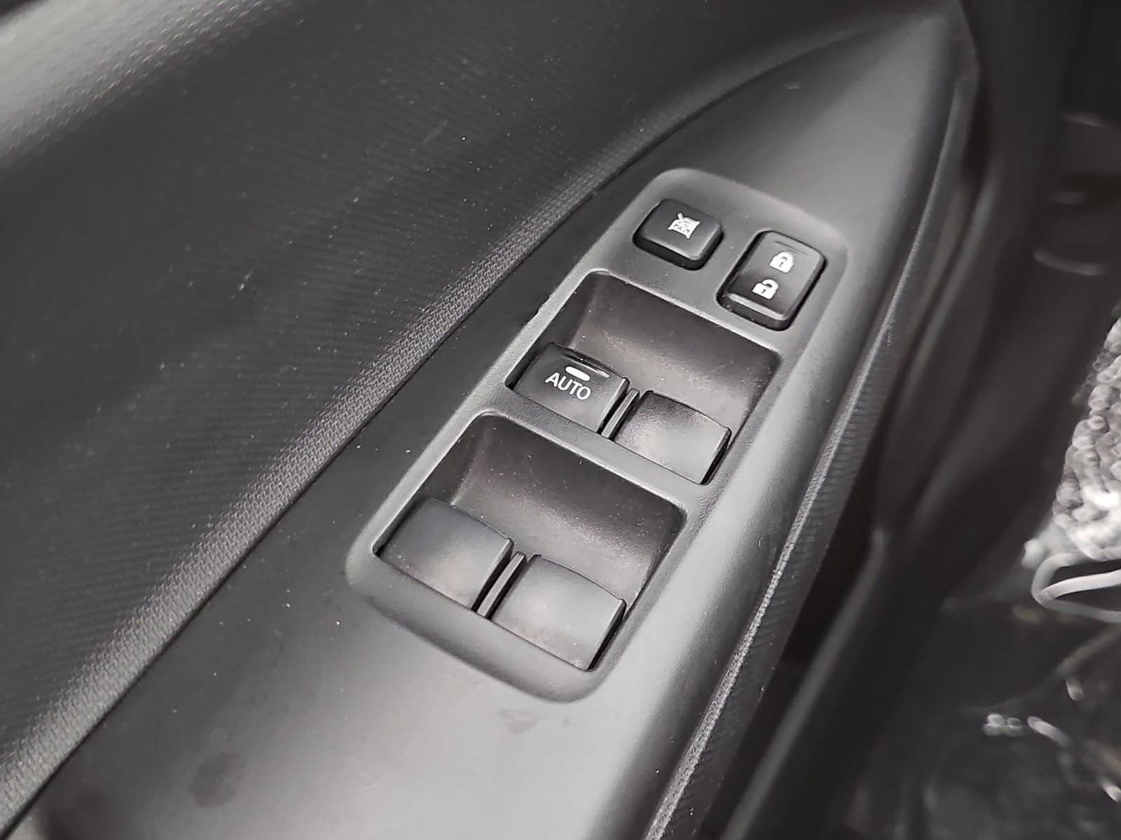 2023 Mitsubishi Mirage ES