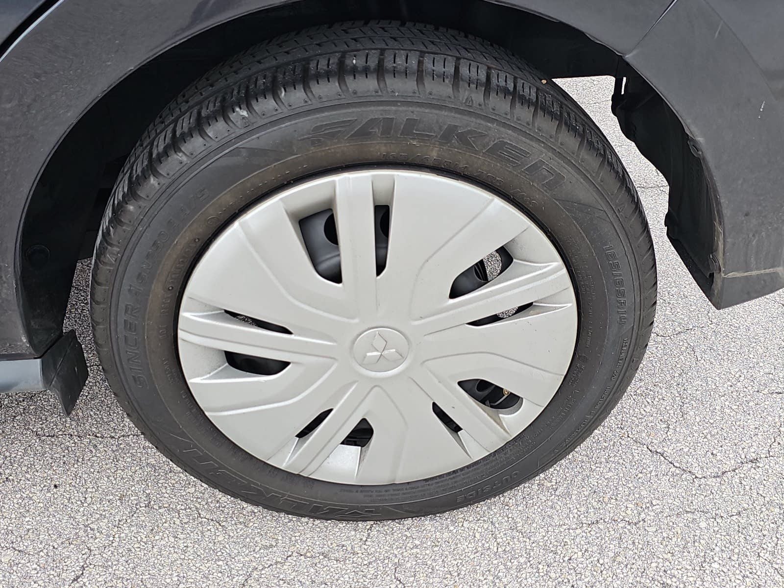 2024 Mitsubishi Mirage LE