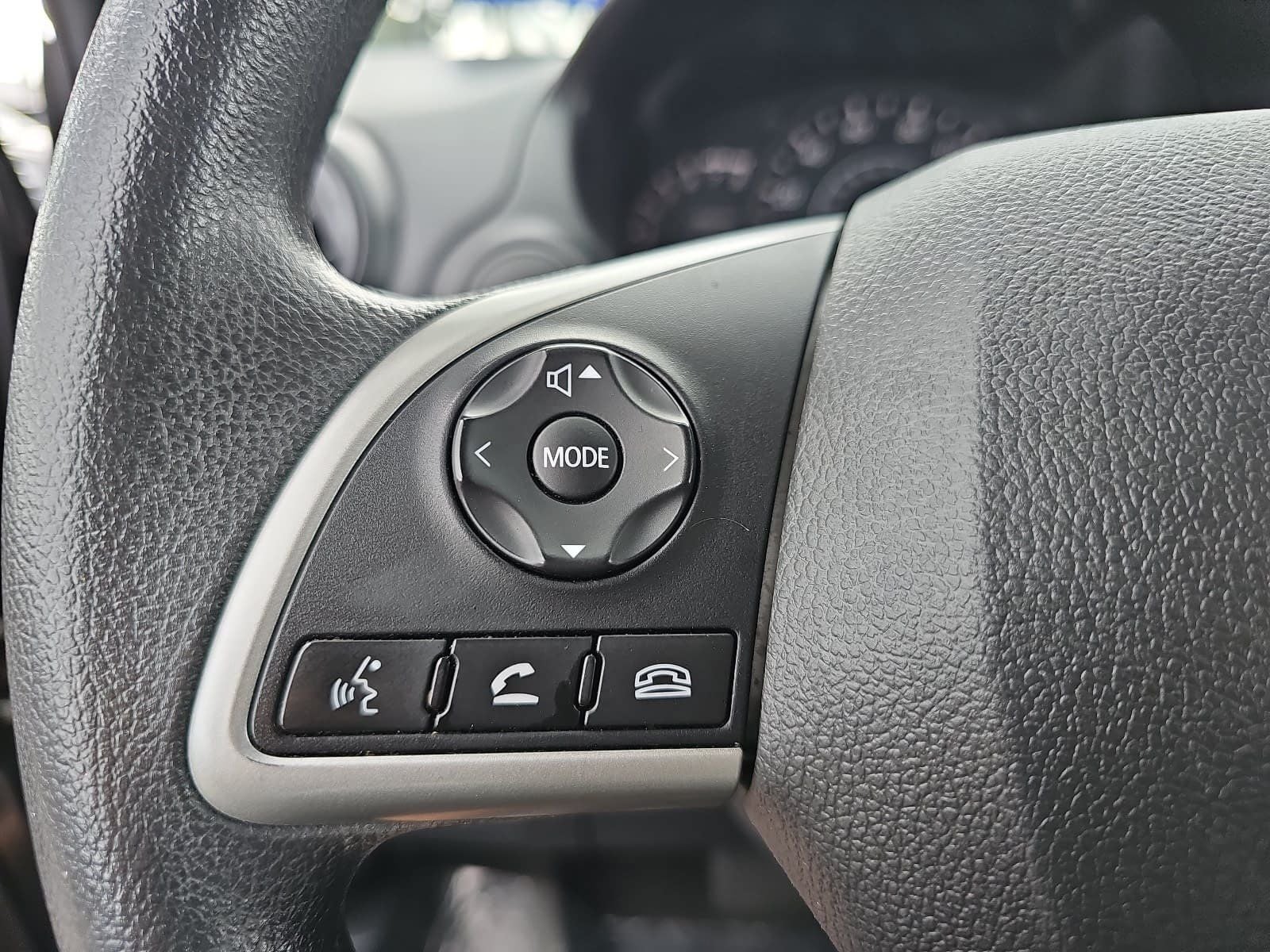 2024 Mitsubishi Mirage LE