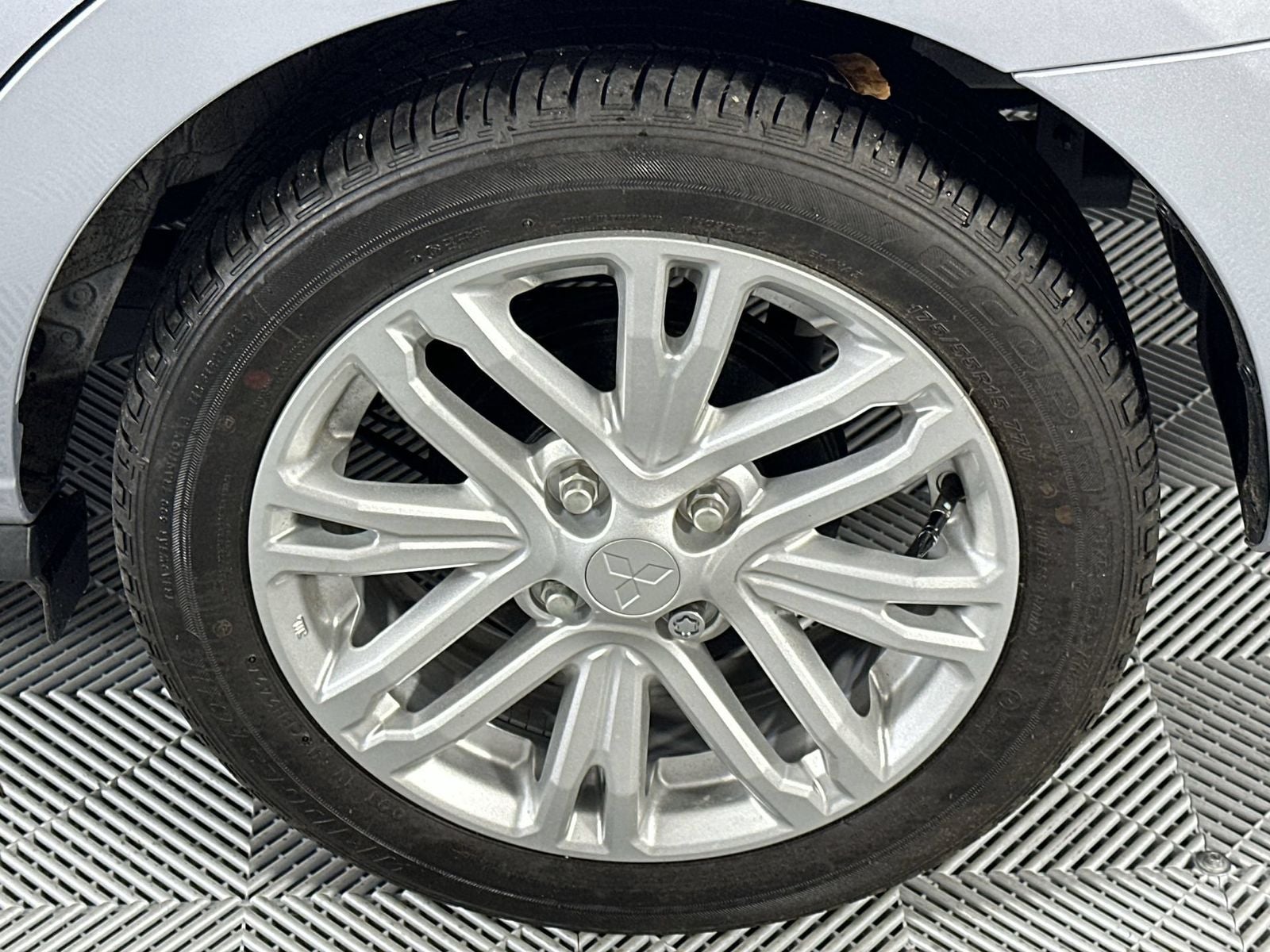 2024 Mitsubishi Mirage G4 SE