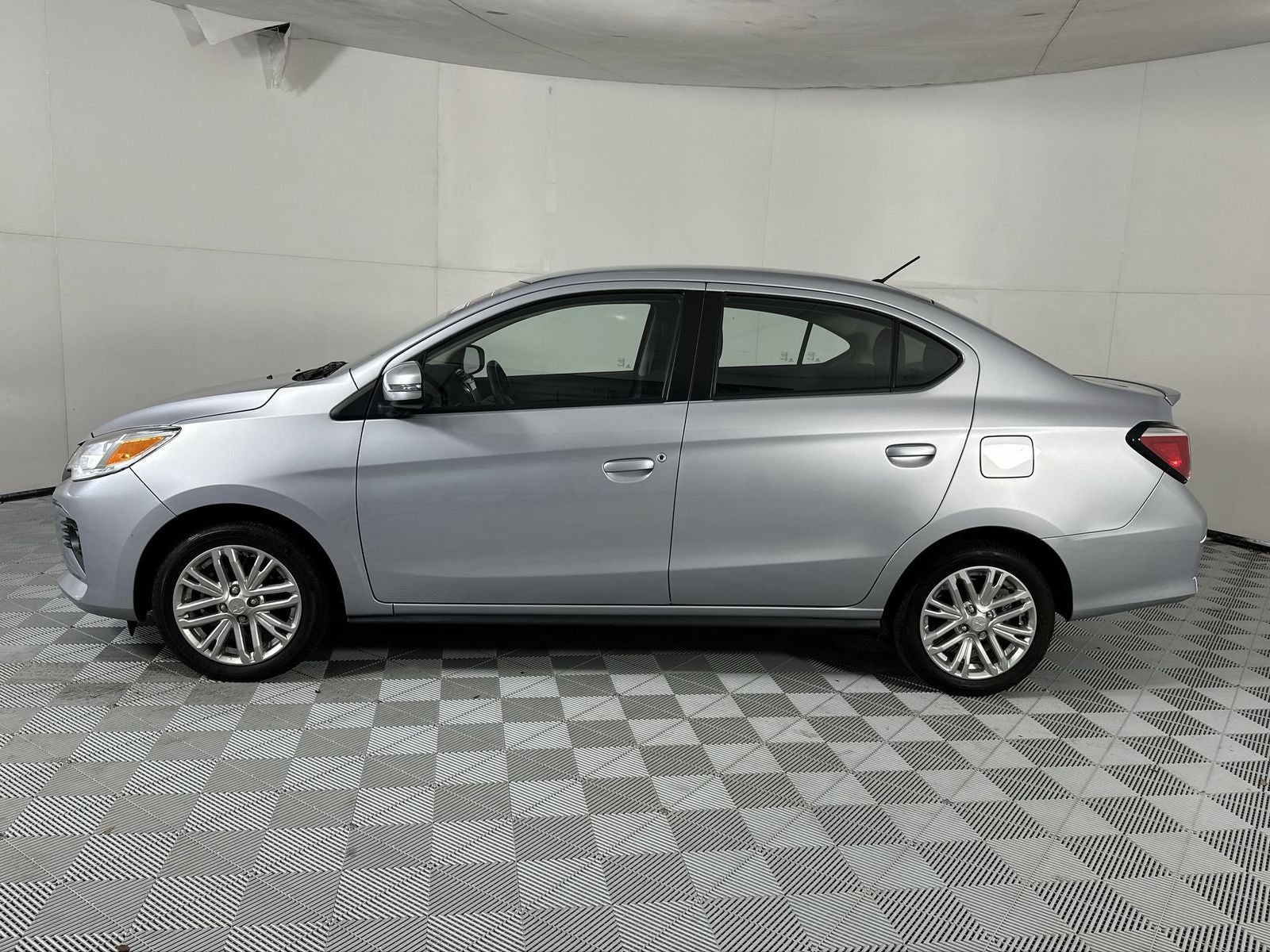 2024 Mitsubishi Mirage G4 SE