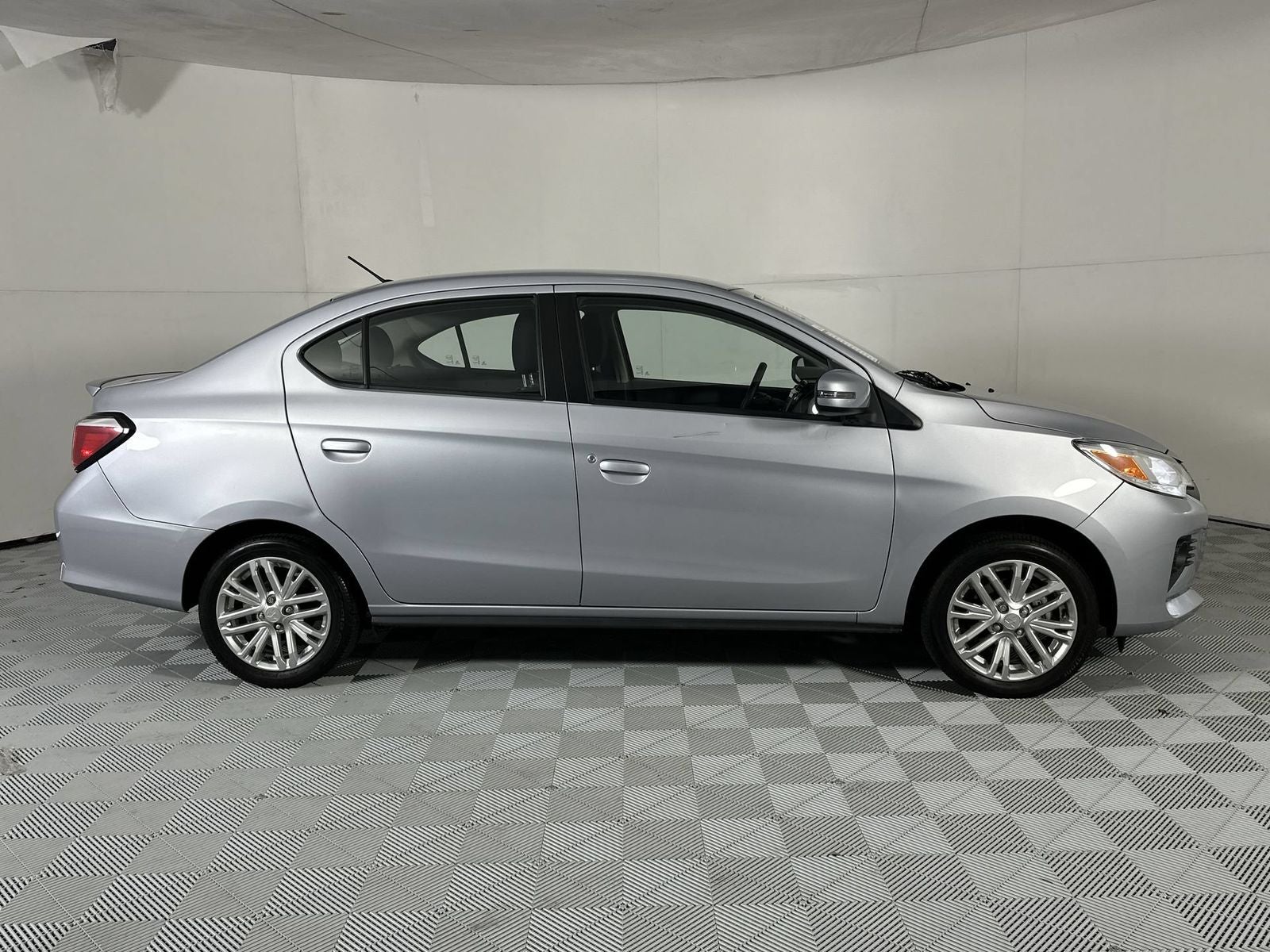 2024 Mitsubishi Mirage G4 SE
