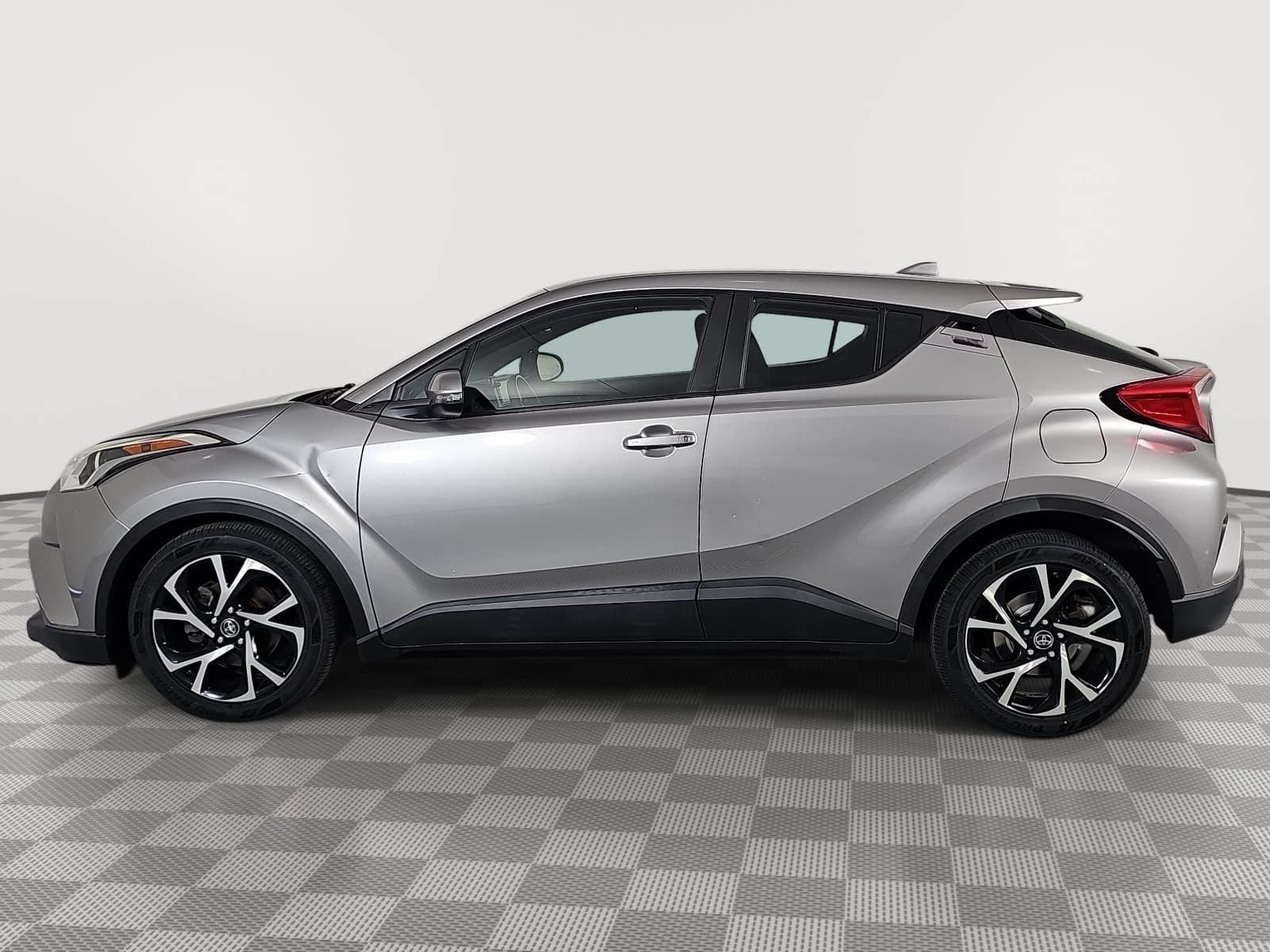 2018 Toyota C-HR XLE Premium