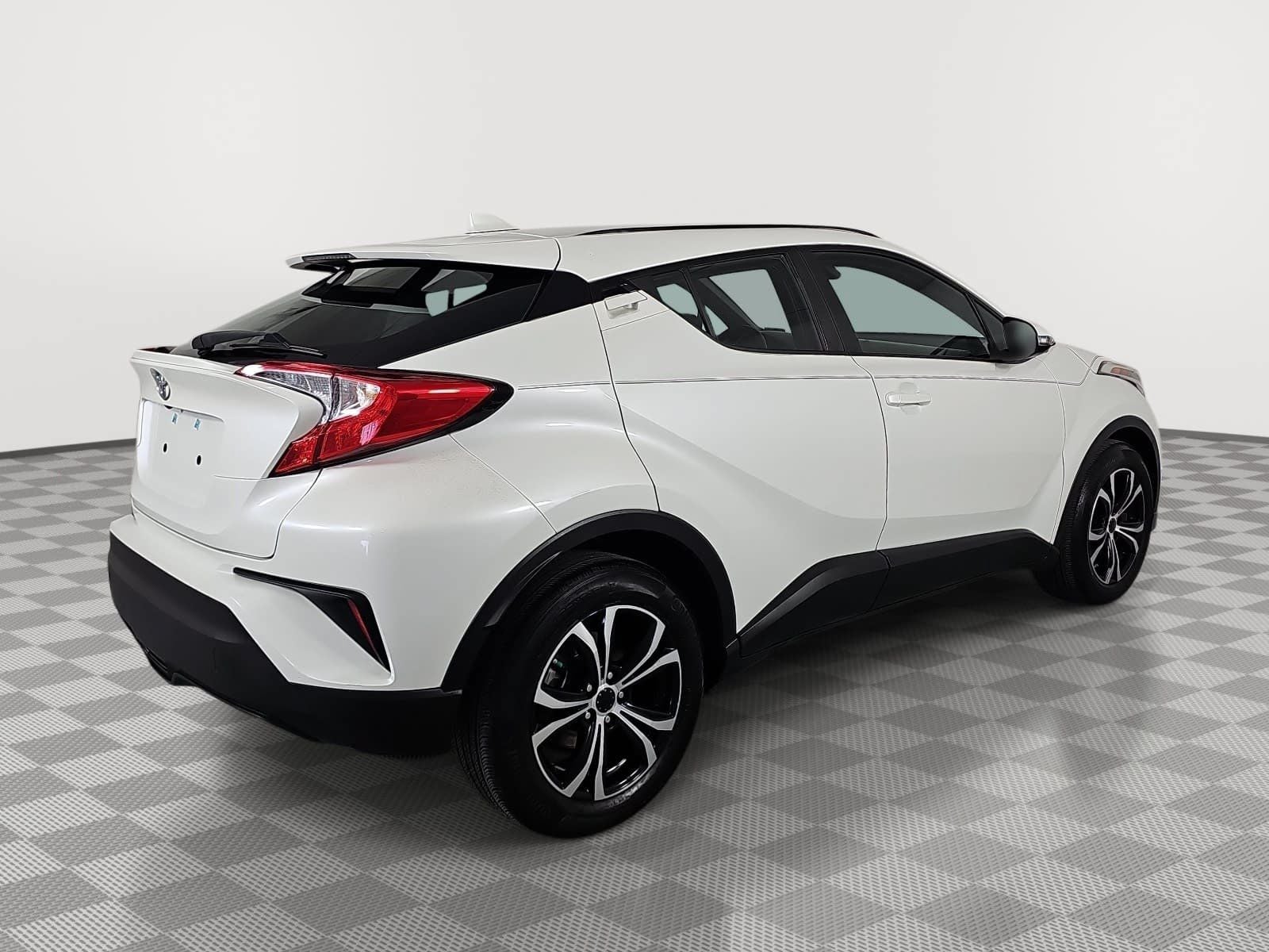 2019 Toyota C-HR LE