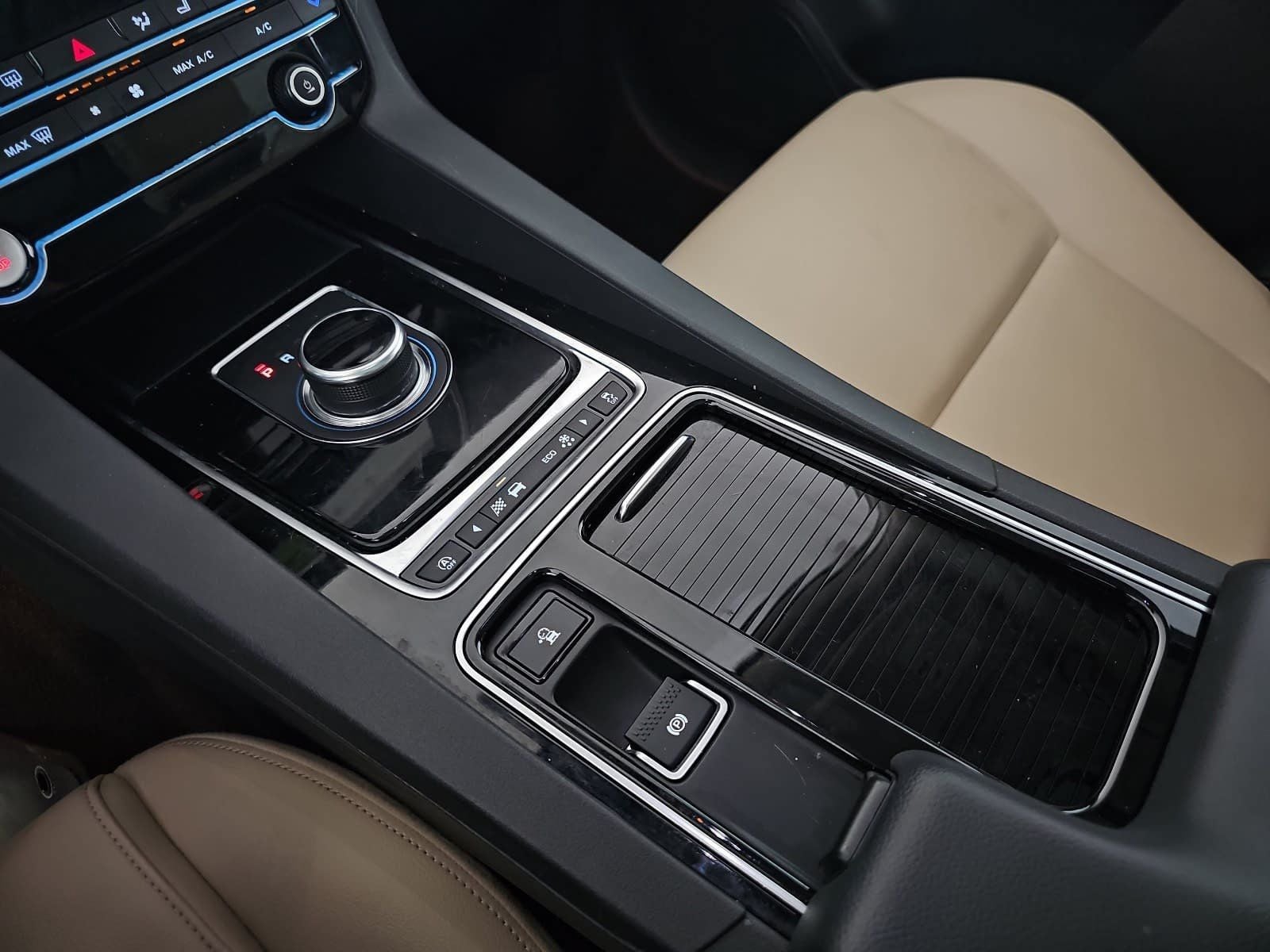 2020 Jaguar F-PACE 25t Premium