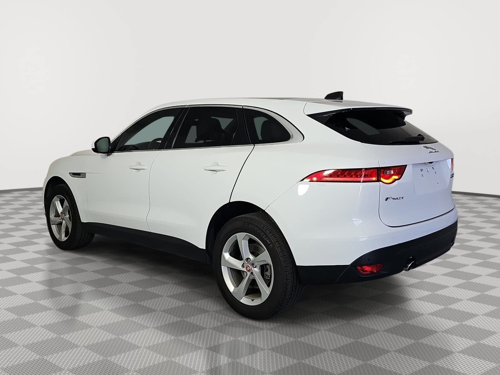 2020 Jaguar F-PACE 25t Premium
