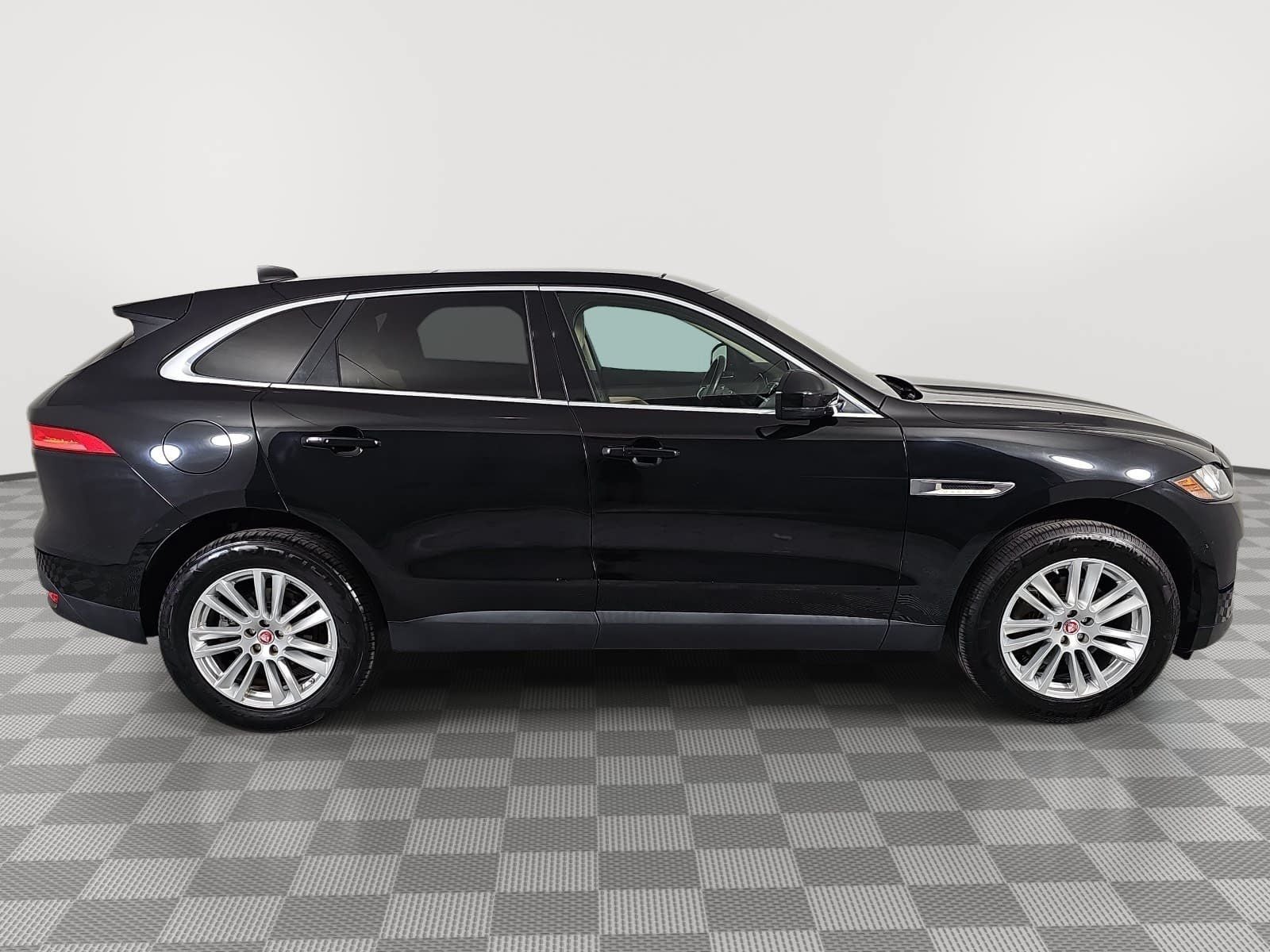 2020 Jaguar F-PACE 30t Prestige