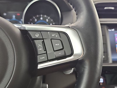 2018 Jaguar F-PACE 25t R-Sport