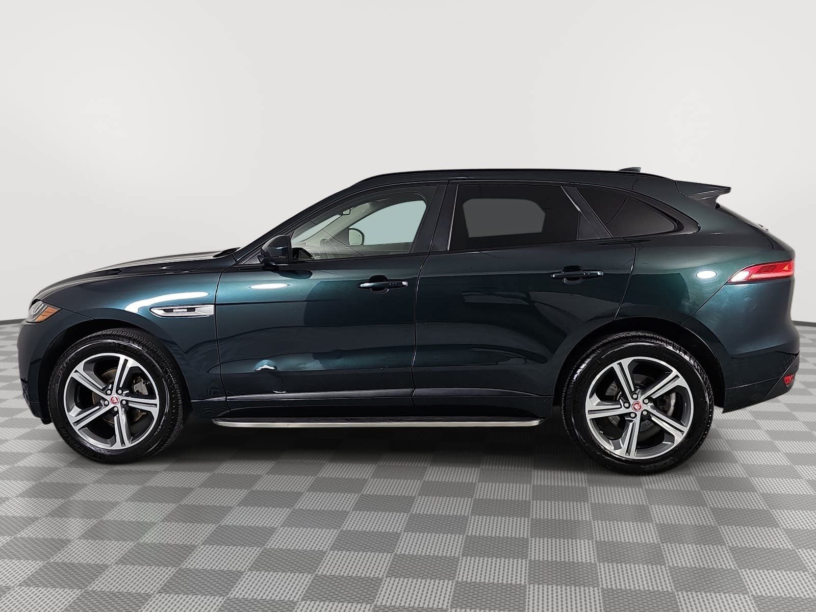2018 Jaguar F-PACE 25t R-Sport
