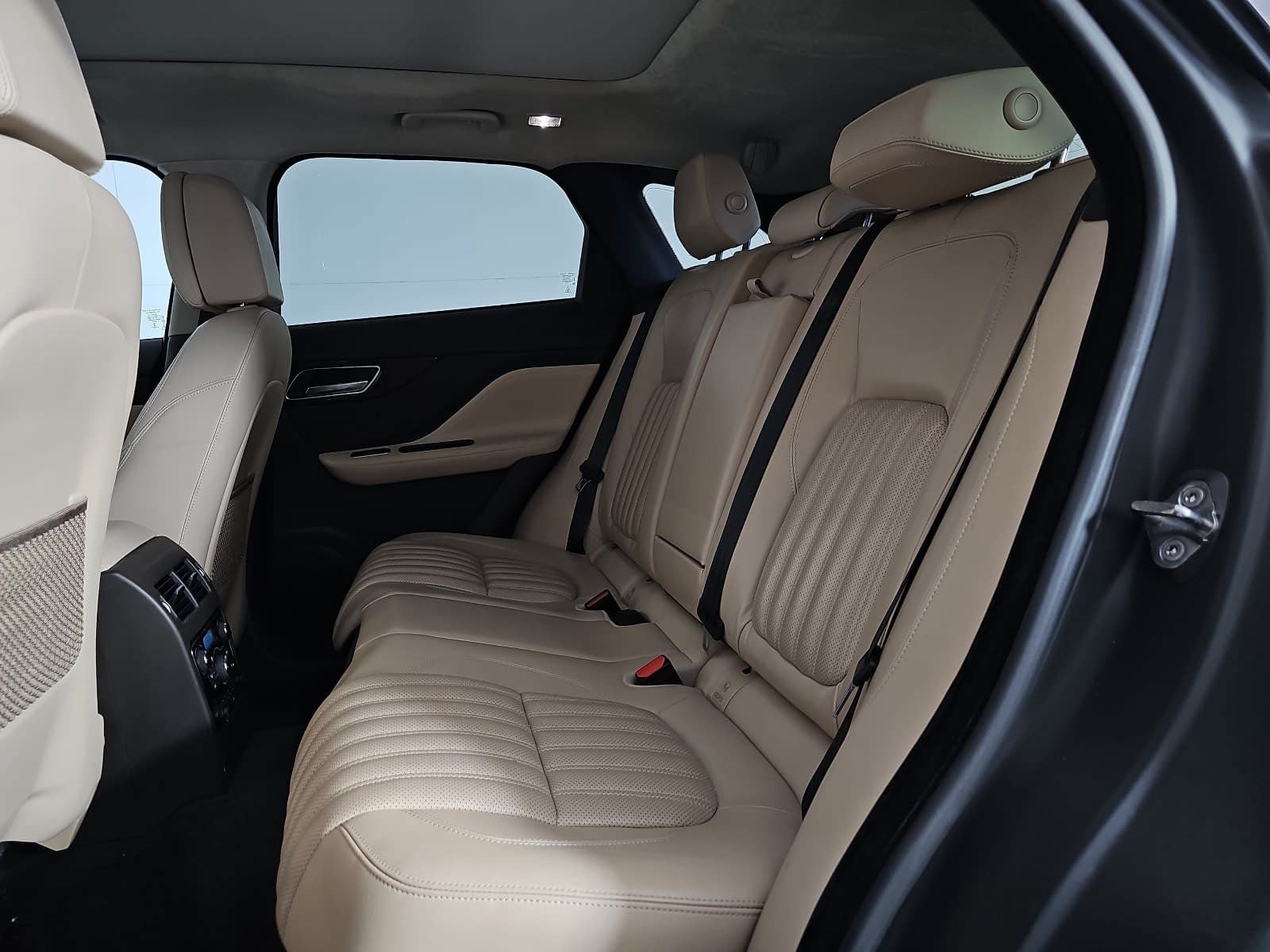 2018 Jaguar F-PACE 30t Portfolio