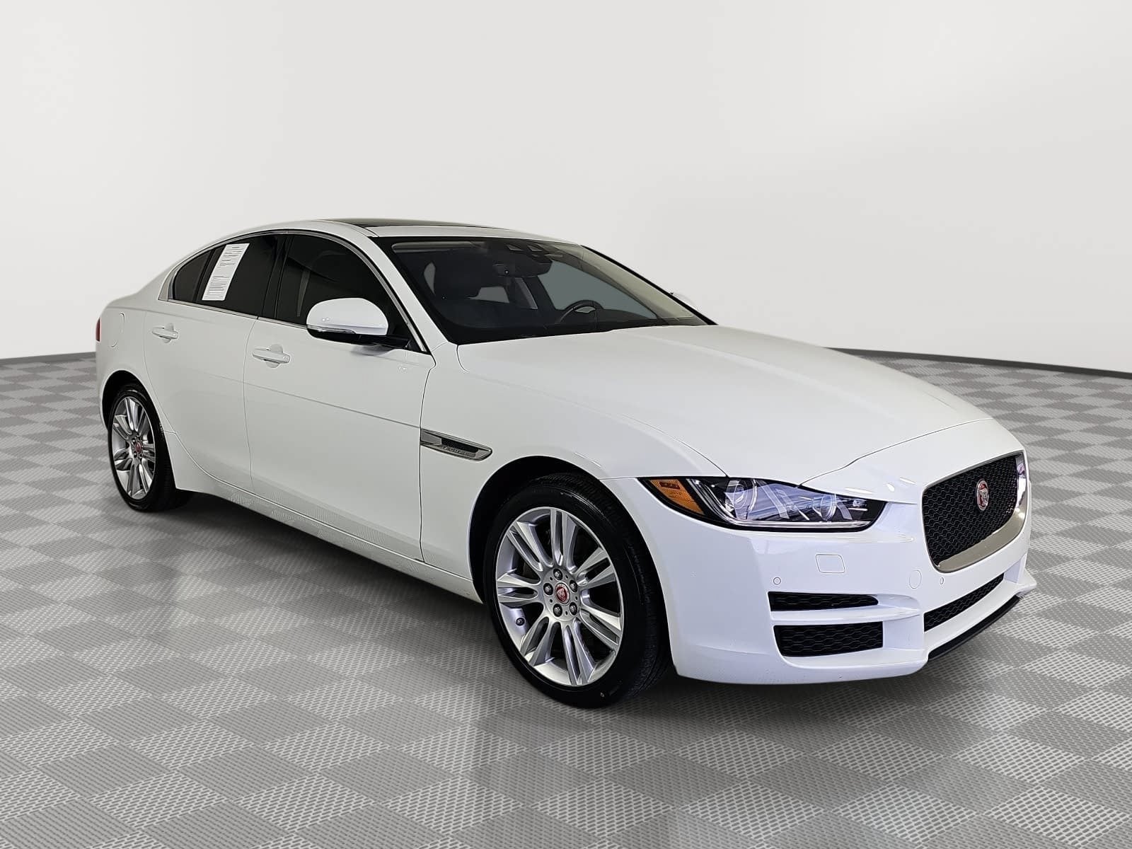 2019 Jaguar XE 25t Prestige