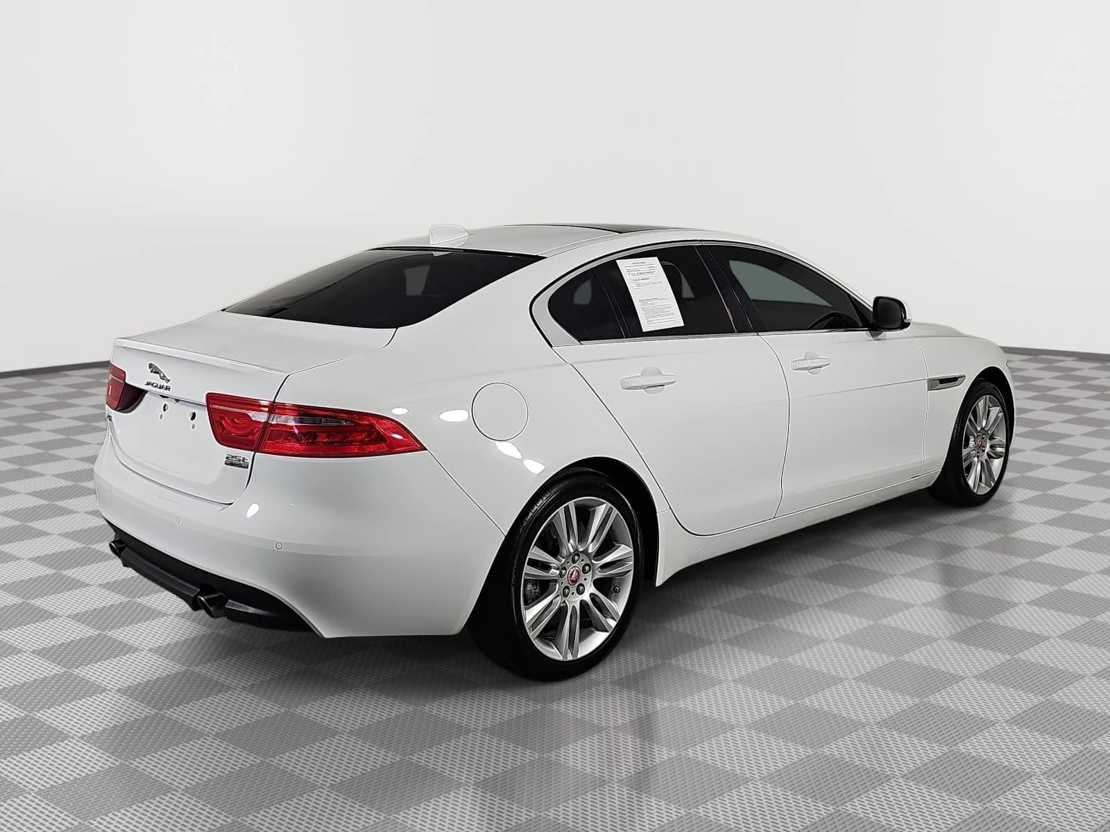 2019 Jaguar XE 25t Prestige